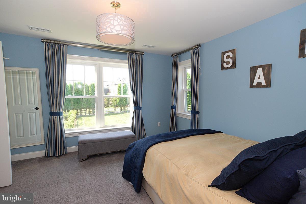 ROSEWOOD FARMS - Residential