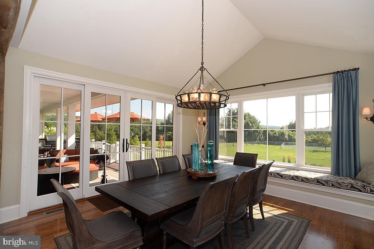 ROSEWOOD FARMS - Residential