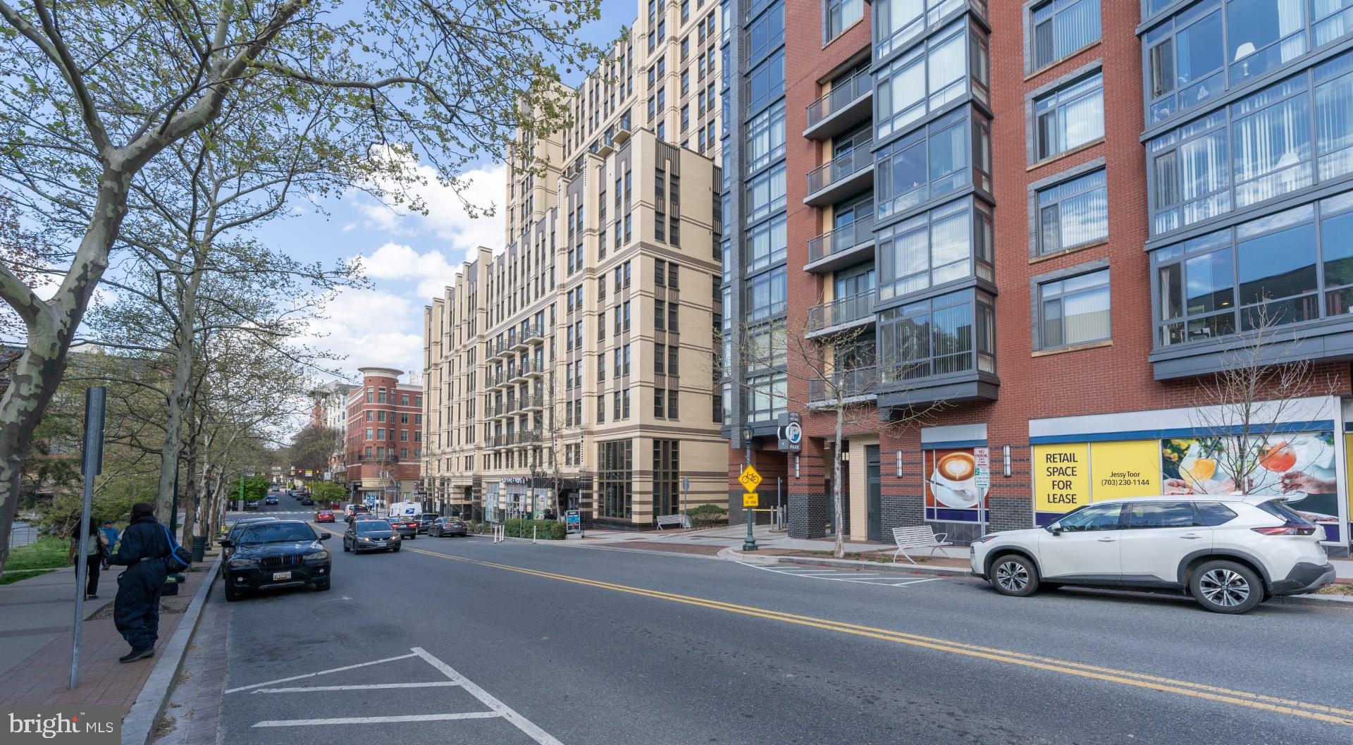 AMERICANA CENTRE - Residential