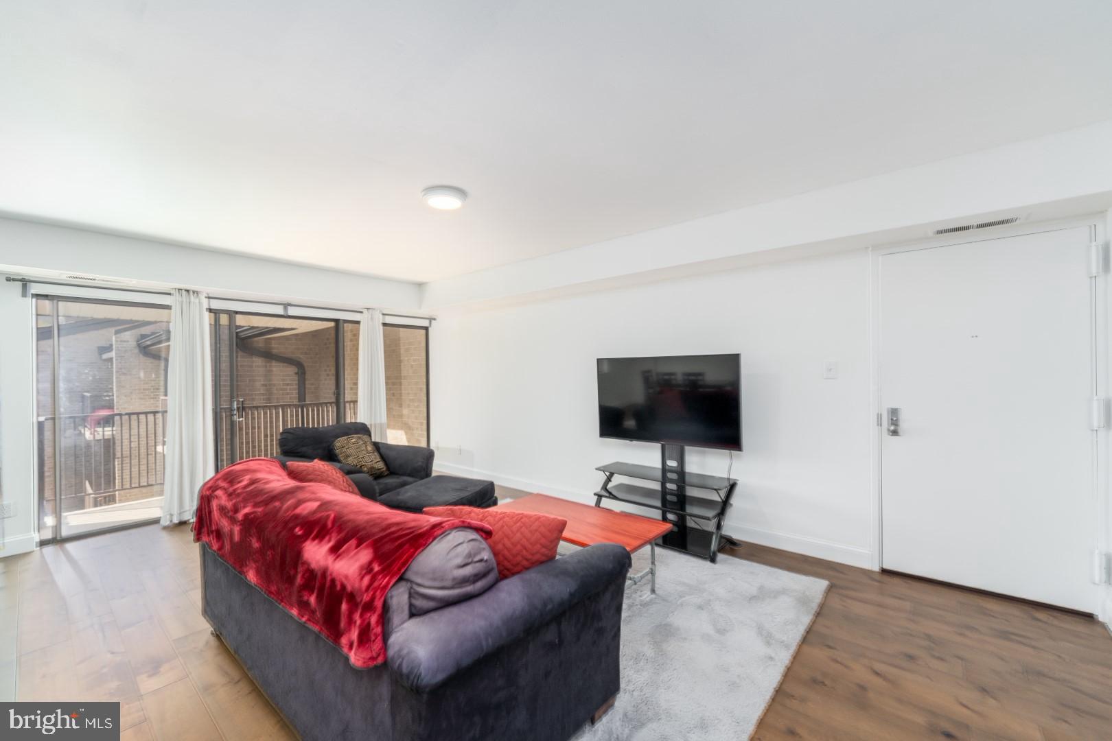 AMERICANA CENTRE - Residential