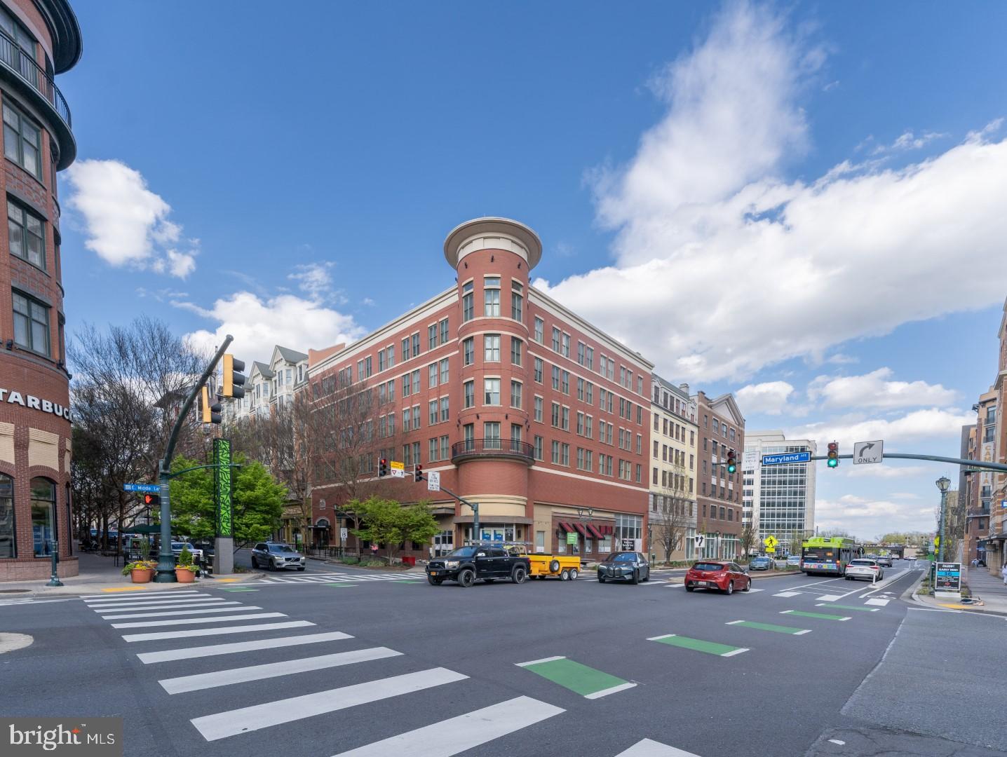 AMERICANA CENTRE - Residential