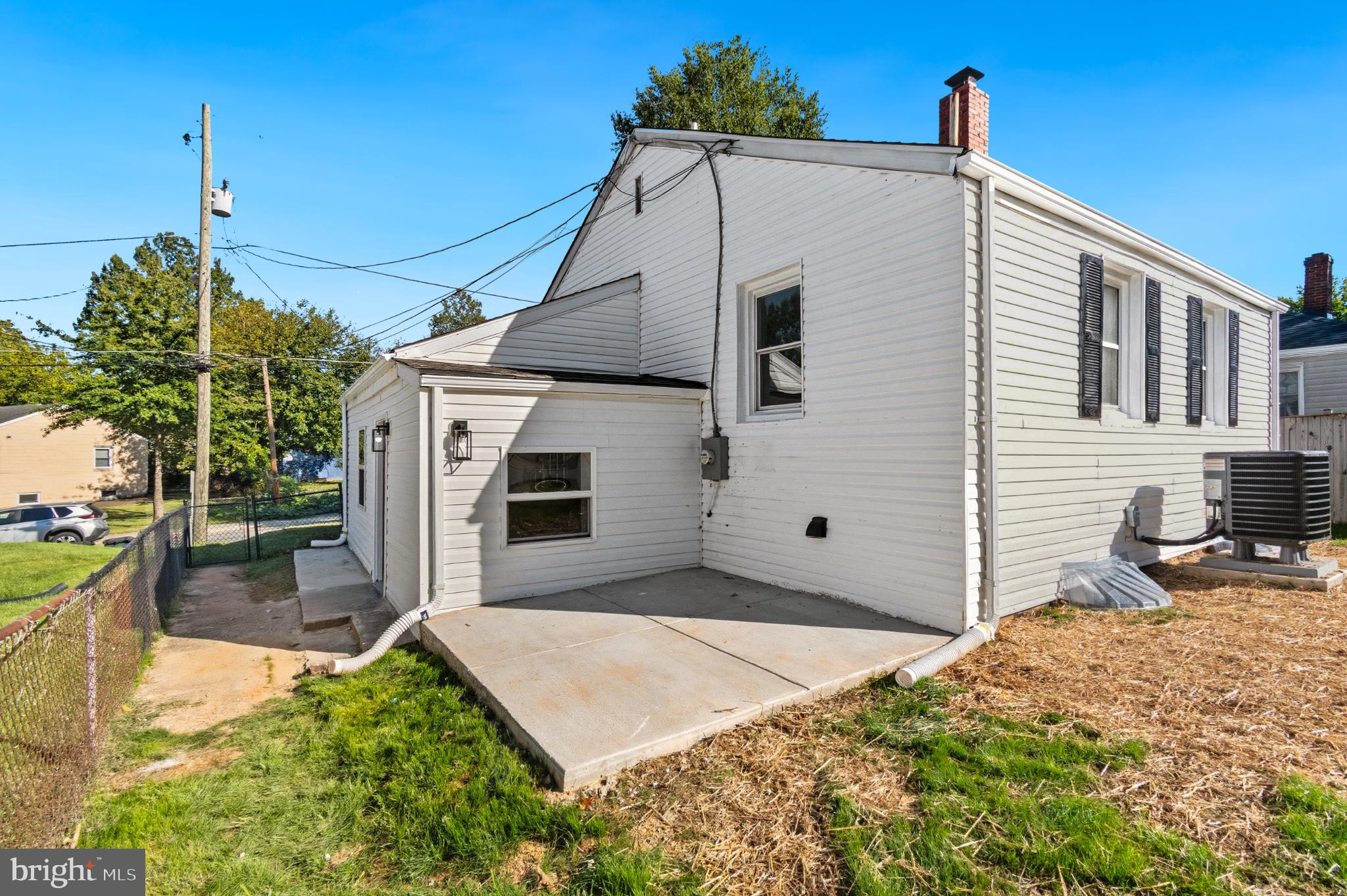 1312 DUNBAR OAKS DRIVE