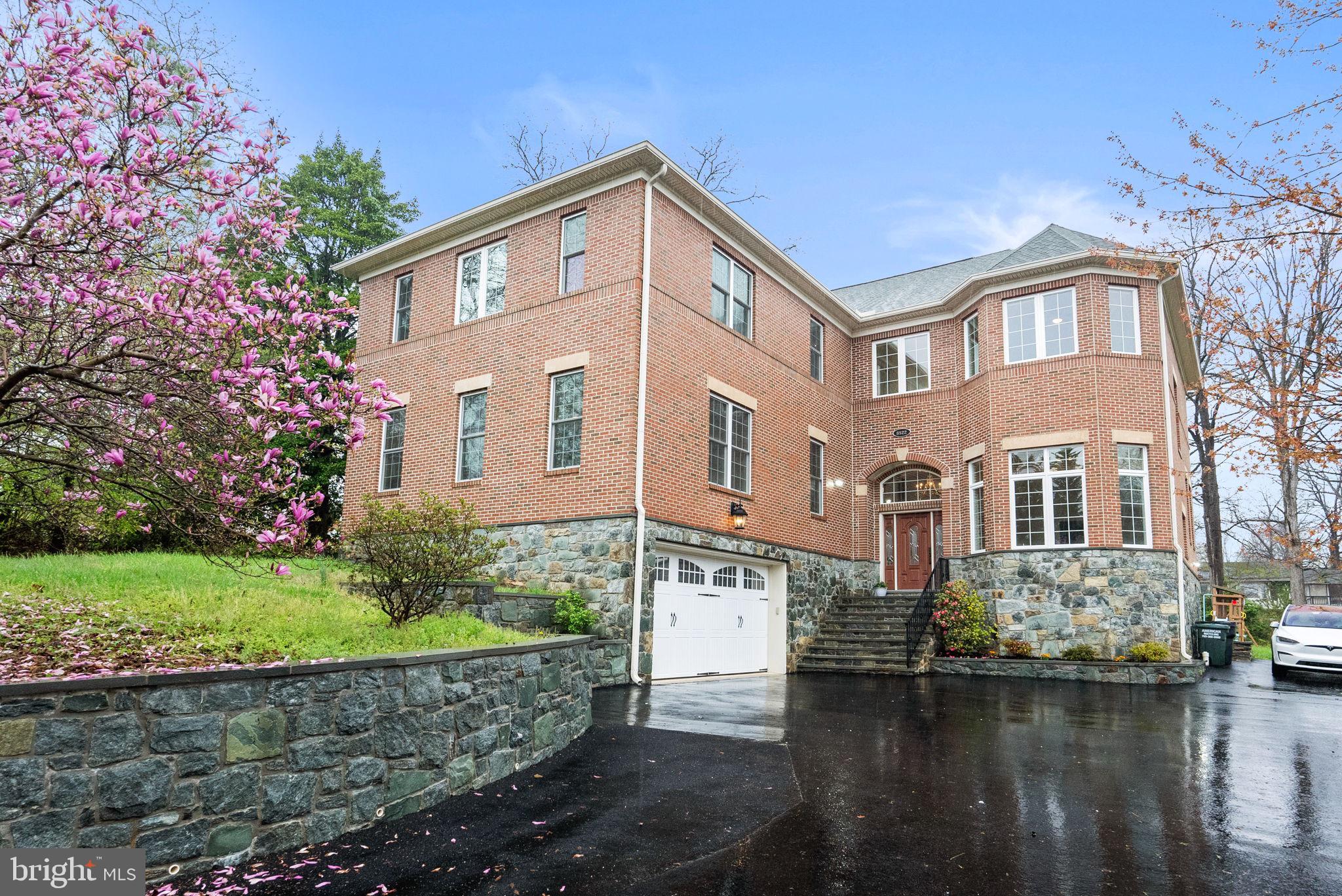 ODRICKS CORNER - Residential