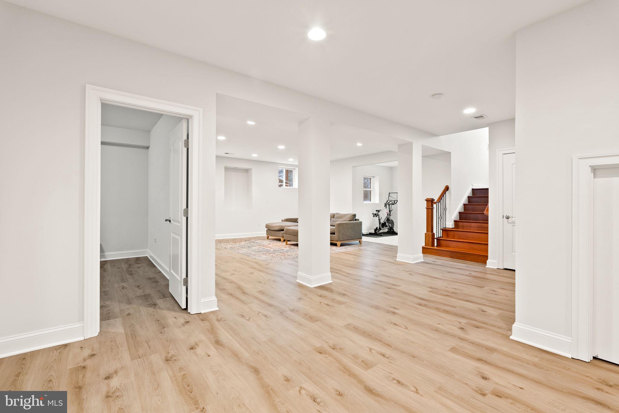 ODRICKS CORNER - Residential