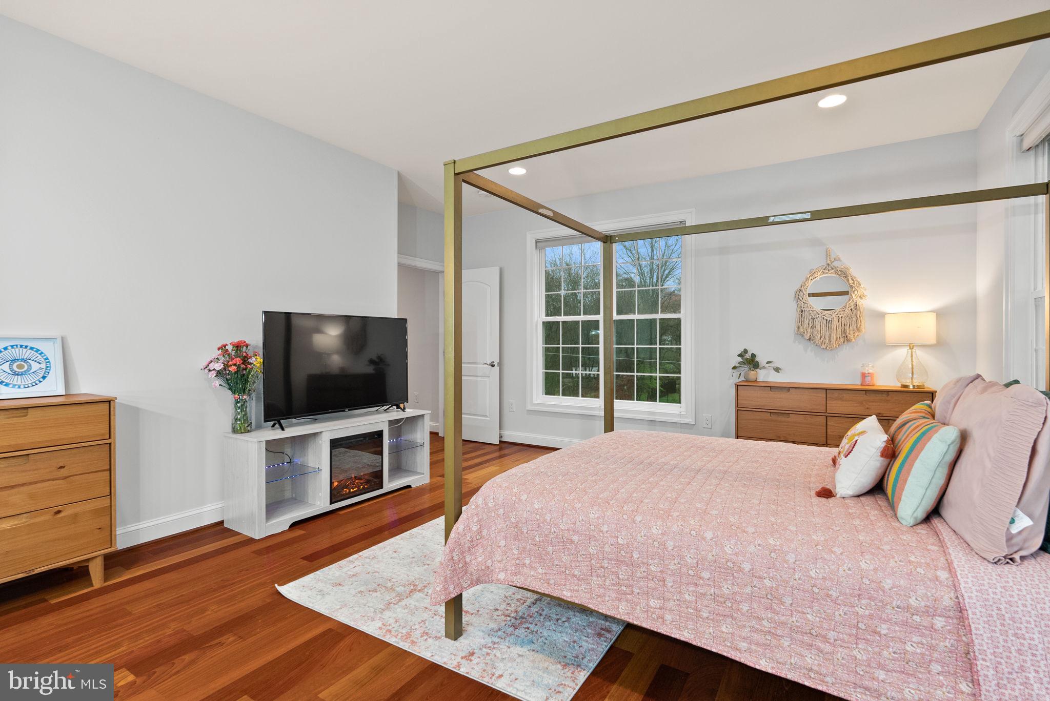 ODRICKS CORNER - Residential