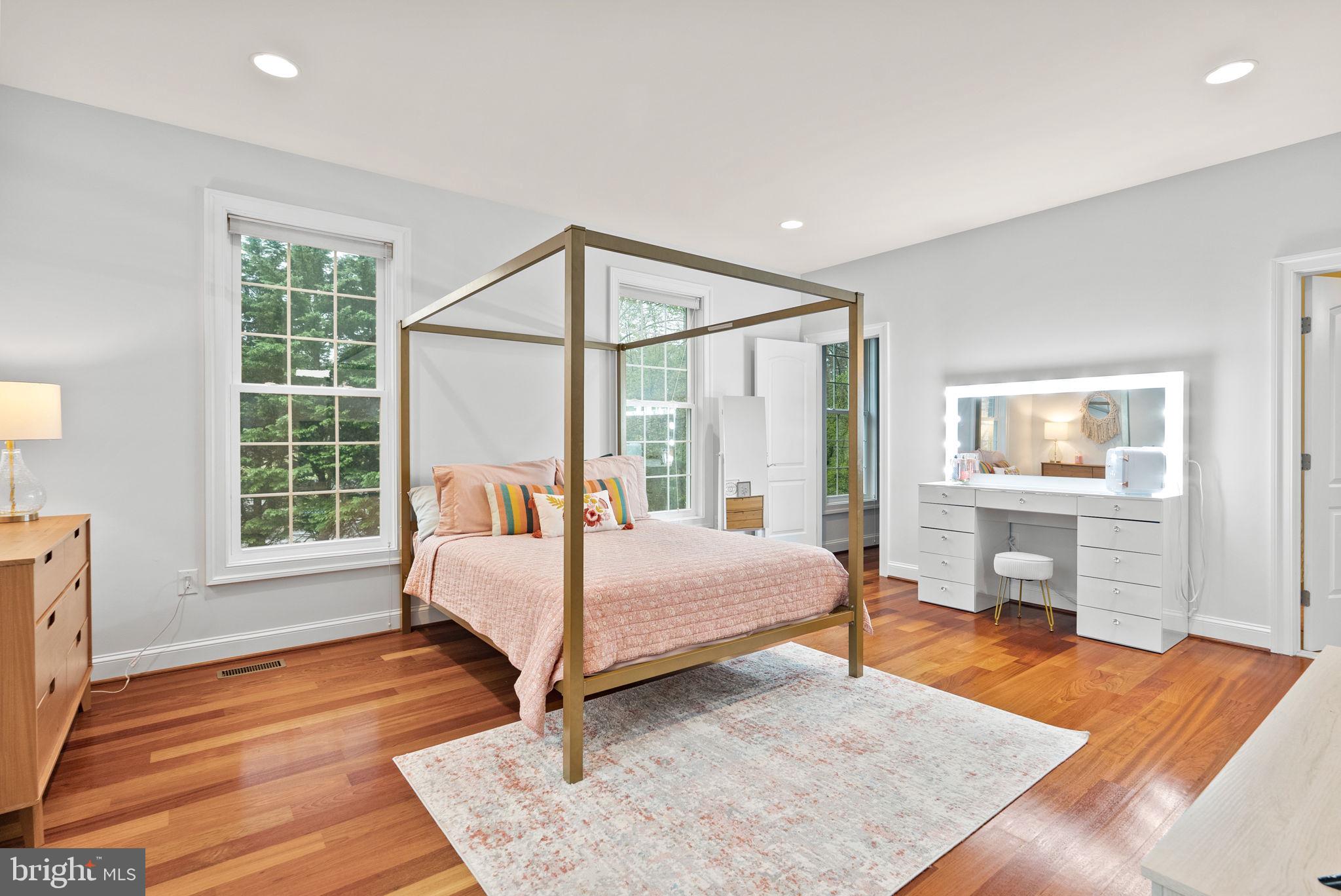 ODRICKS CORNER - Residential