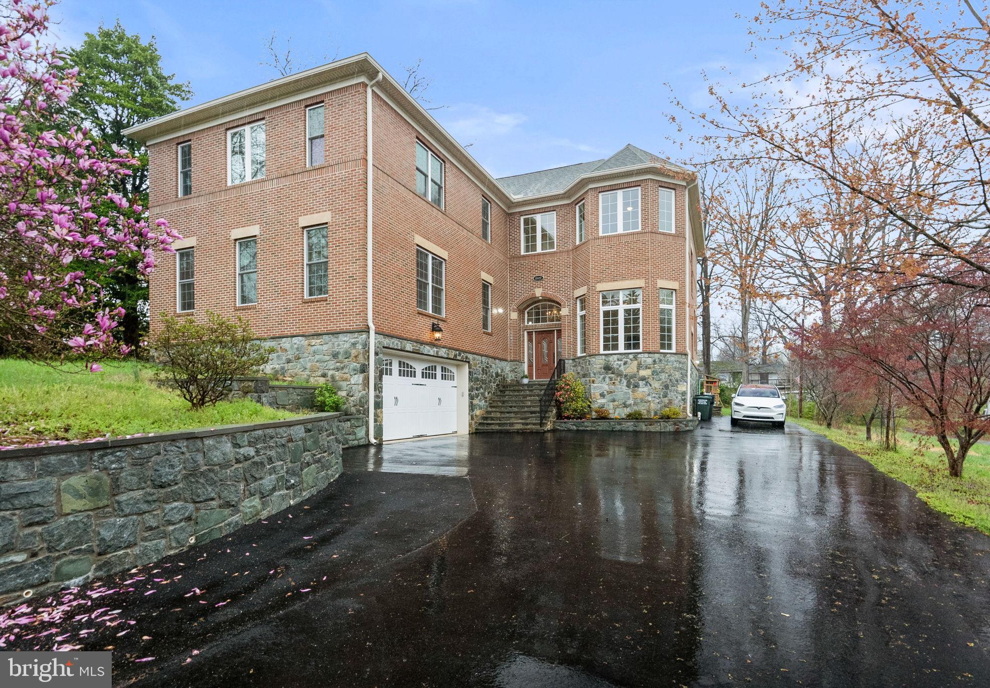 ODRICKS CORNER - Residential