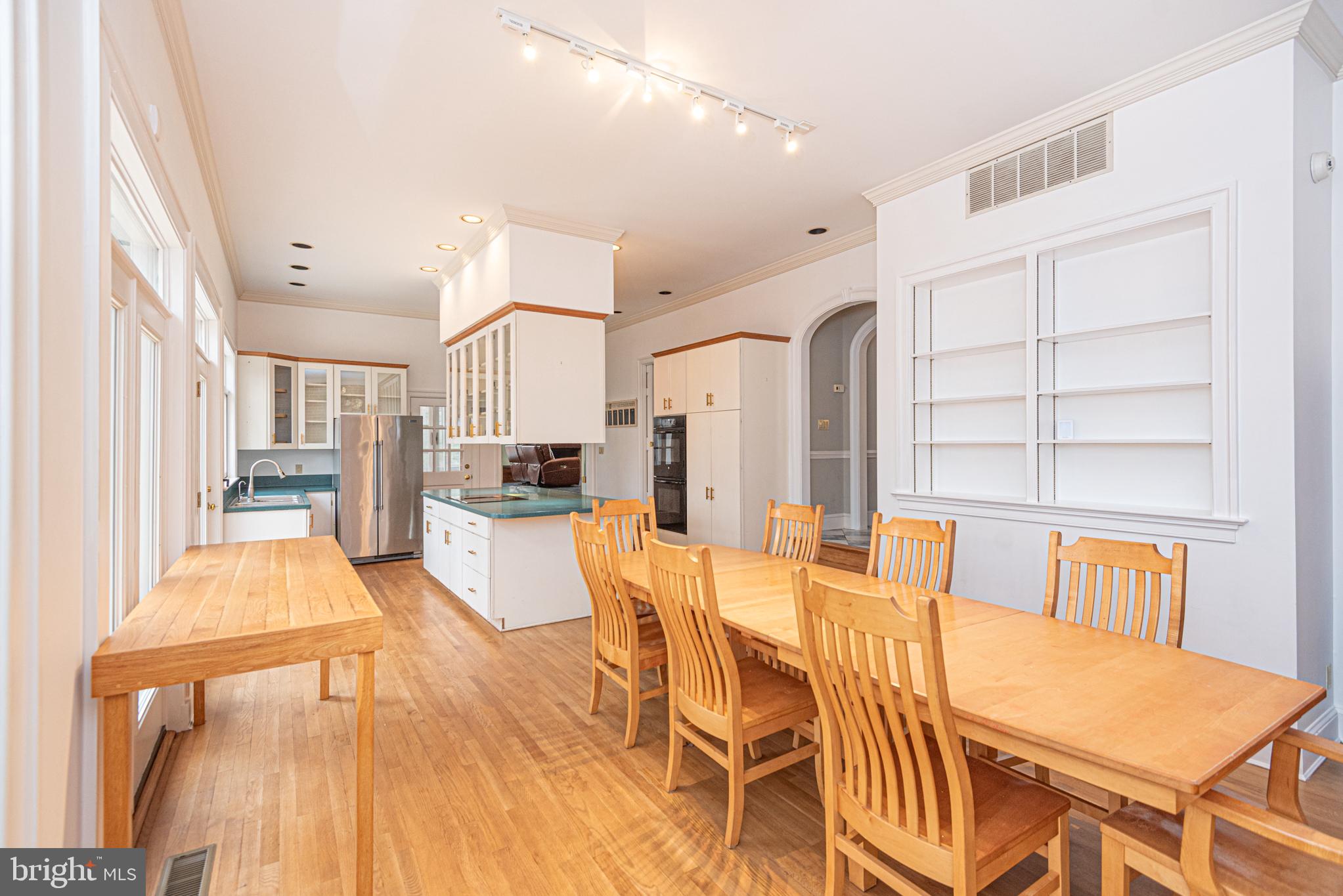 FOXCHASE - Residential