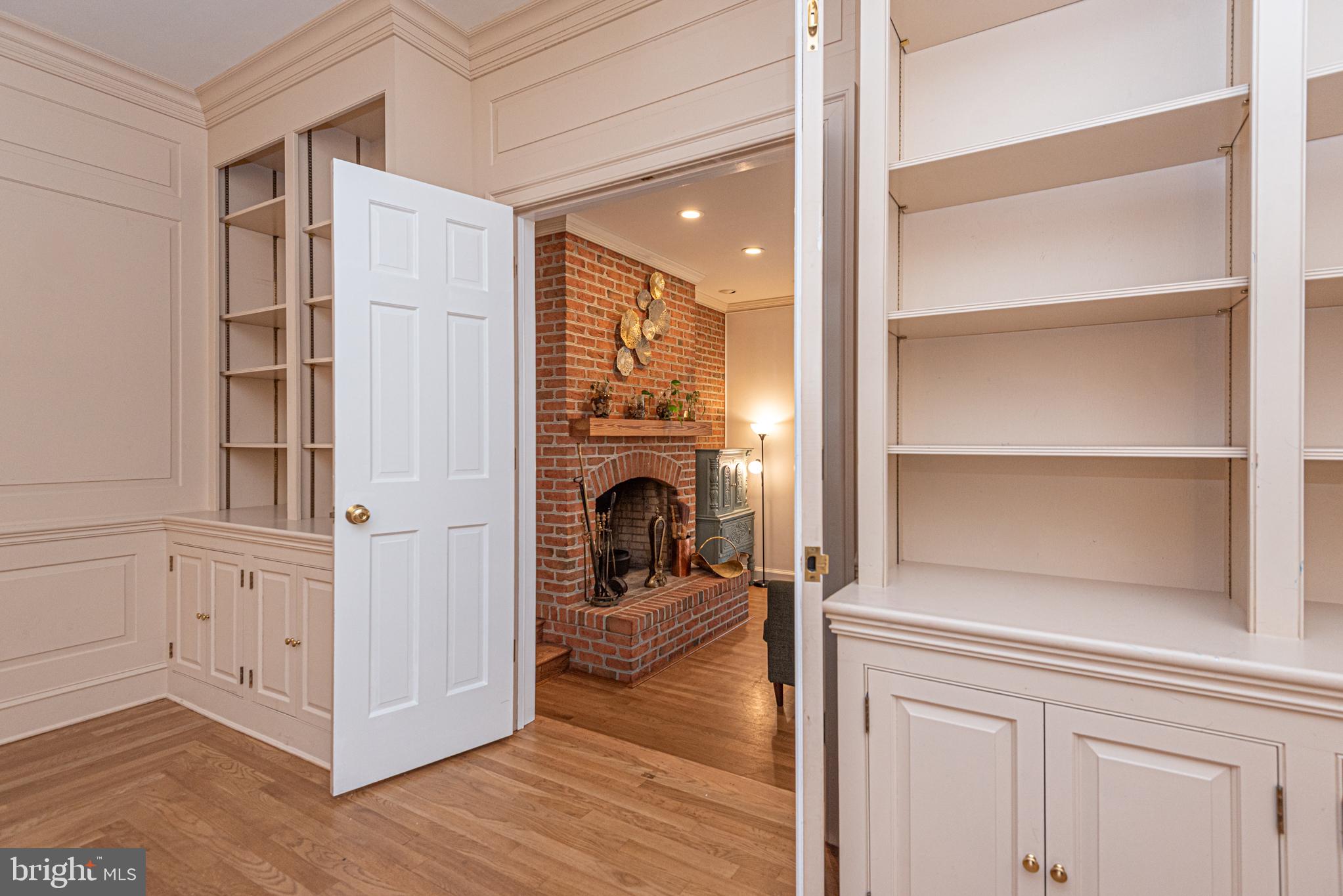 FOXCHASE - Residential