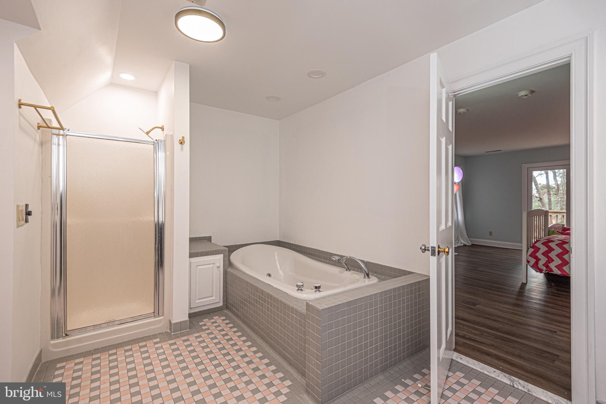 FOXCHASE - Residential