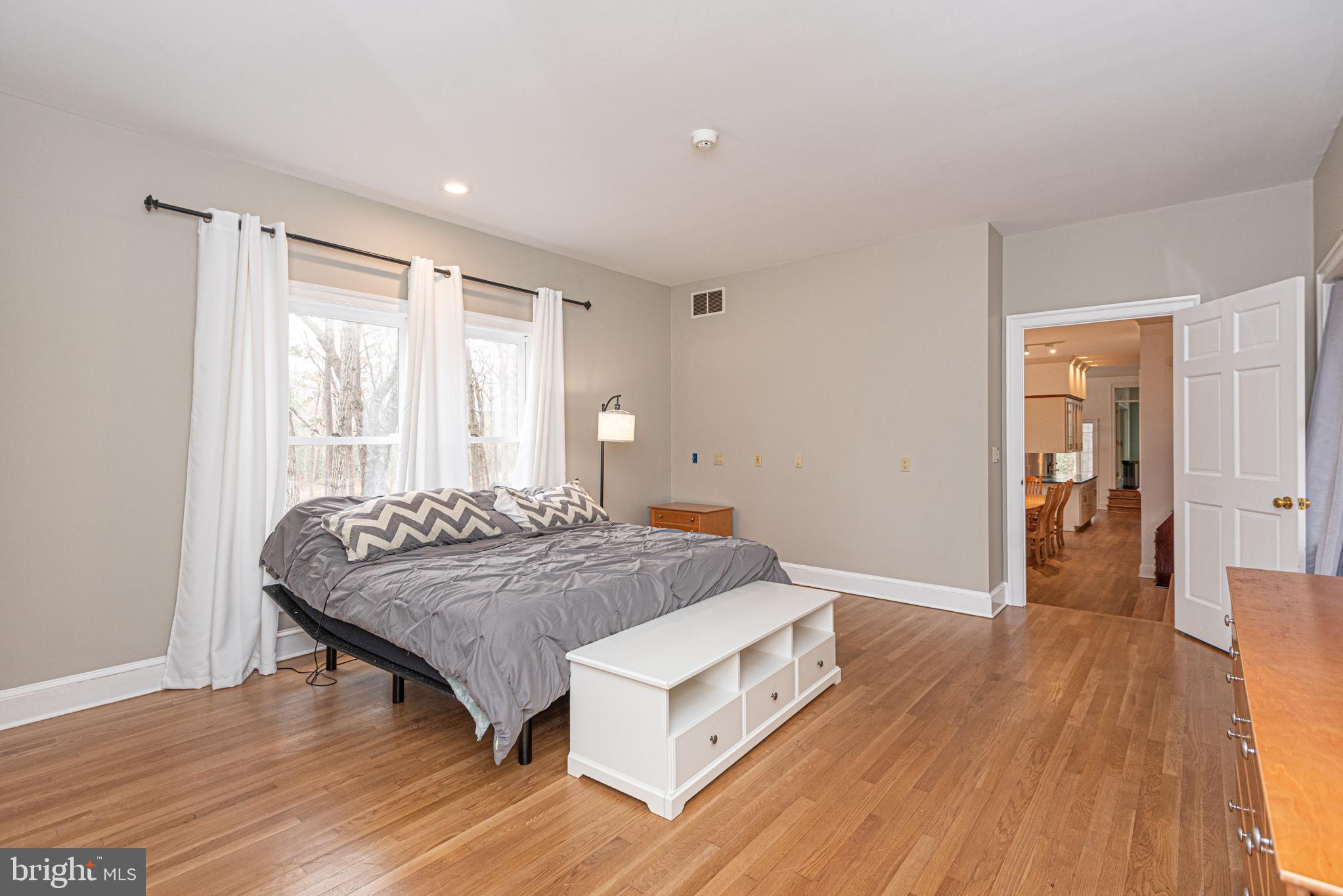 FOXCHASE - Residential