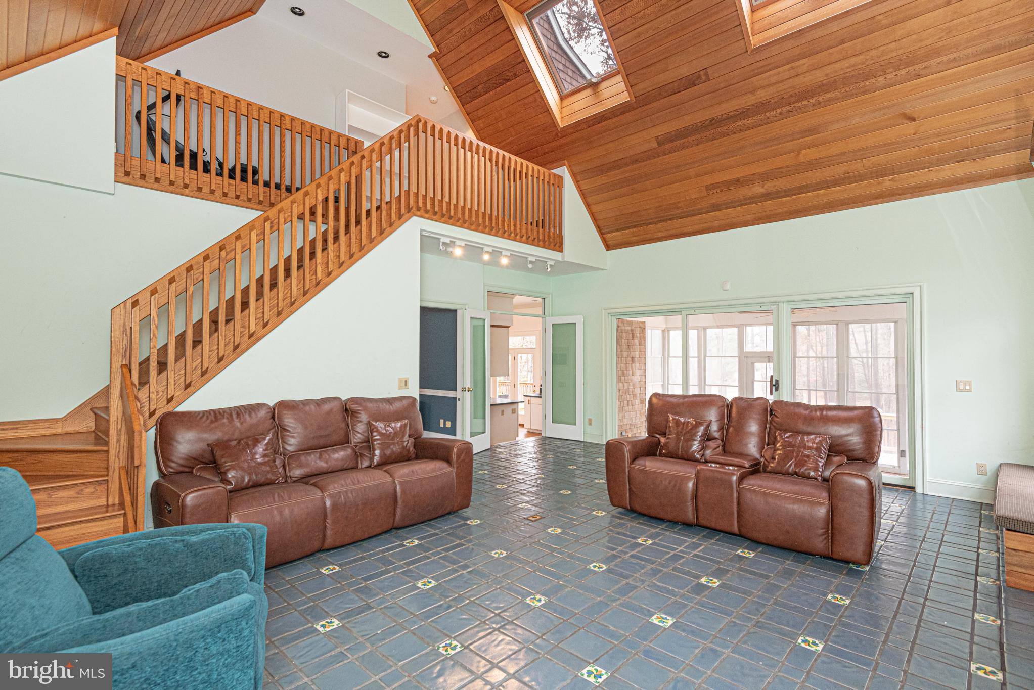 FOXCHASE - Residential