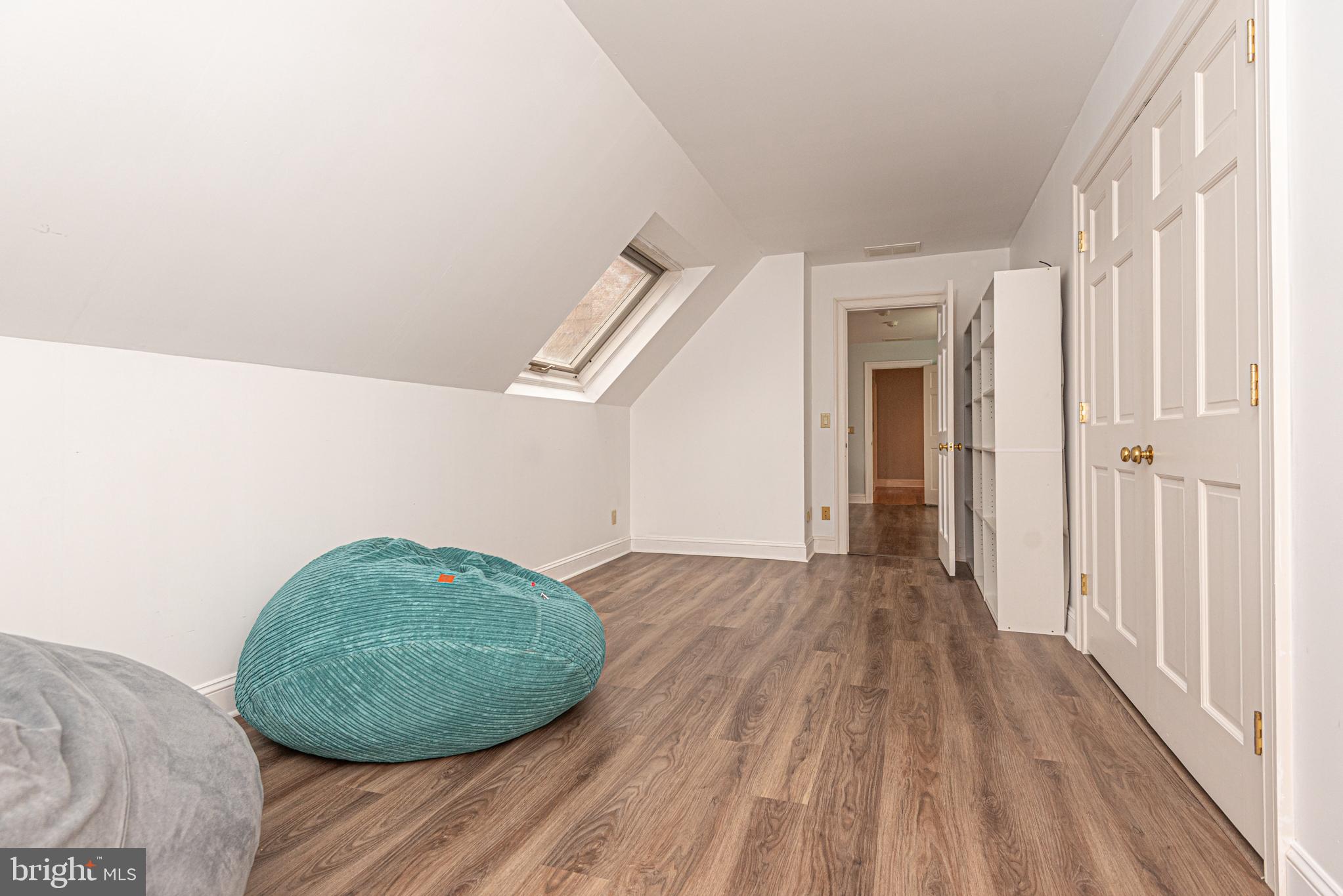 FOXCHASE - Residential