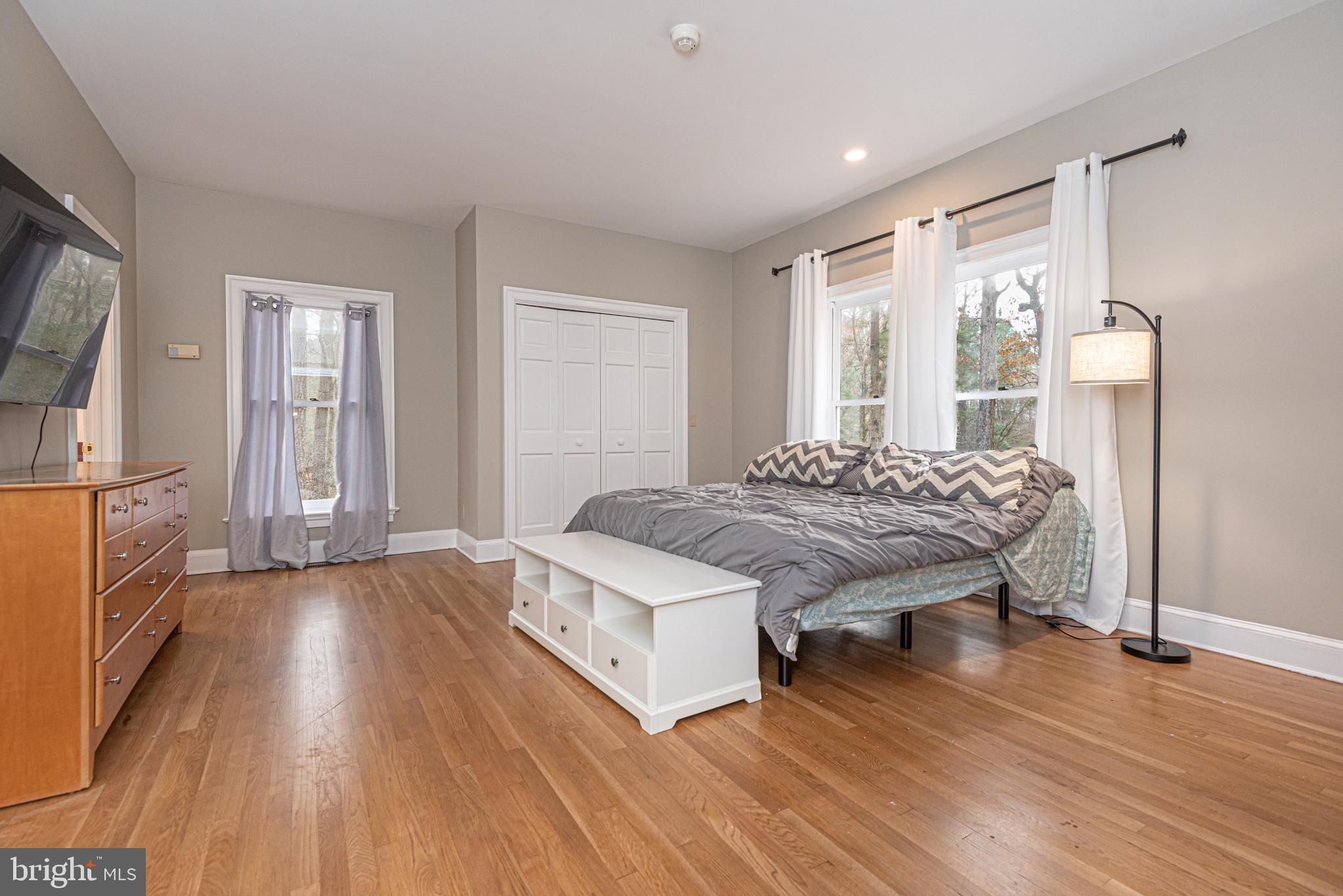 FOXCHASE - Residential