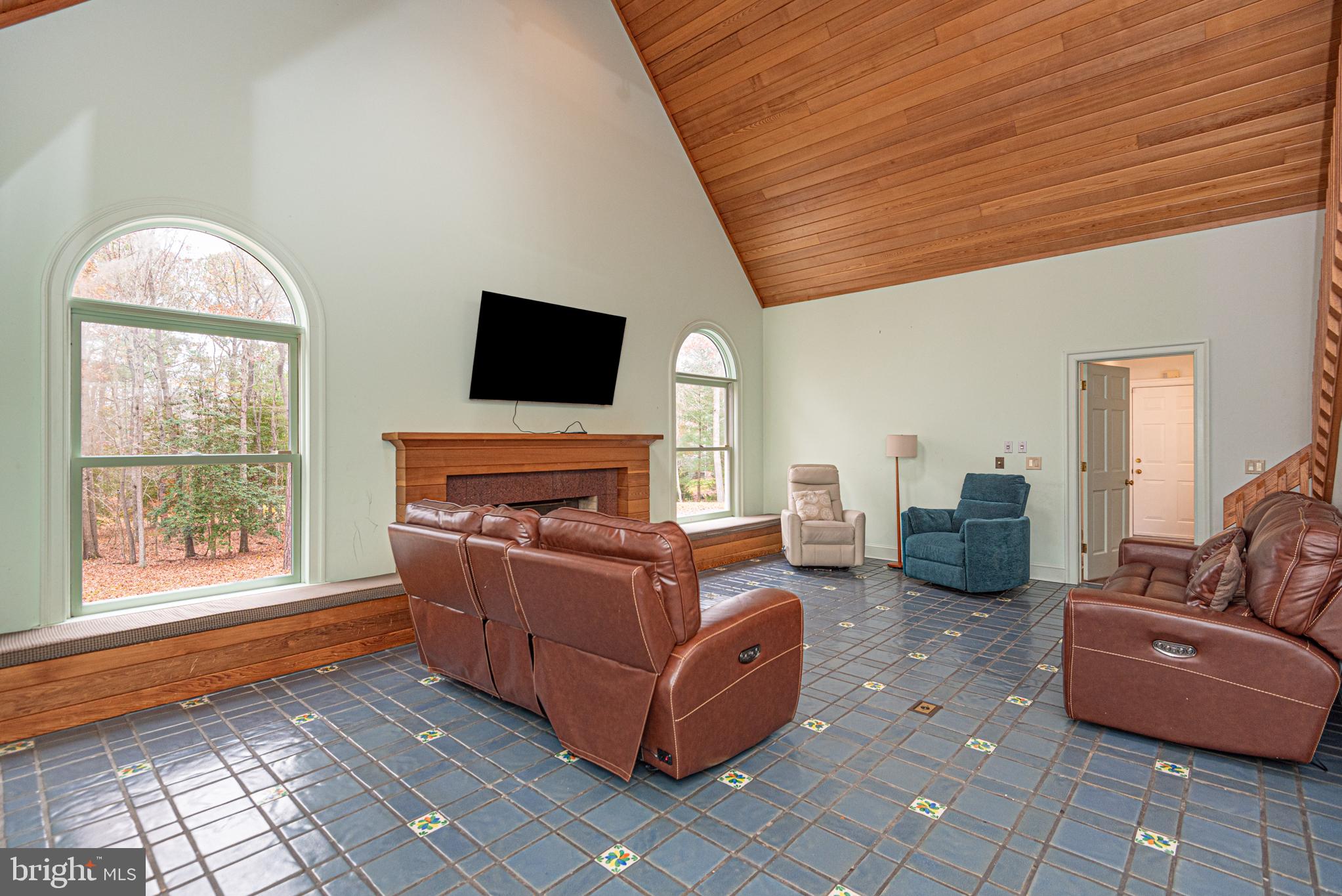 FOXCHASE - Residential