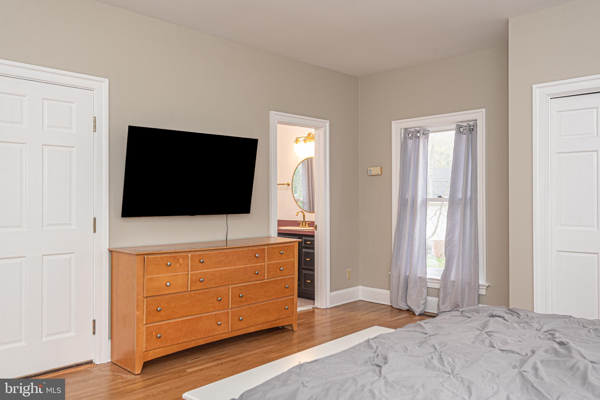 FOXCHASE - Residential