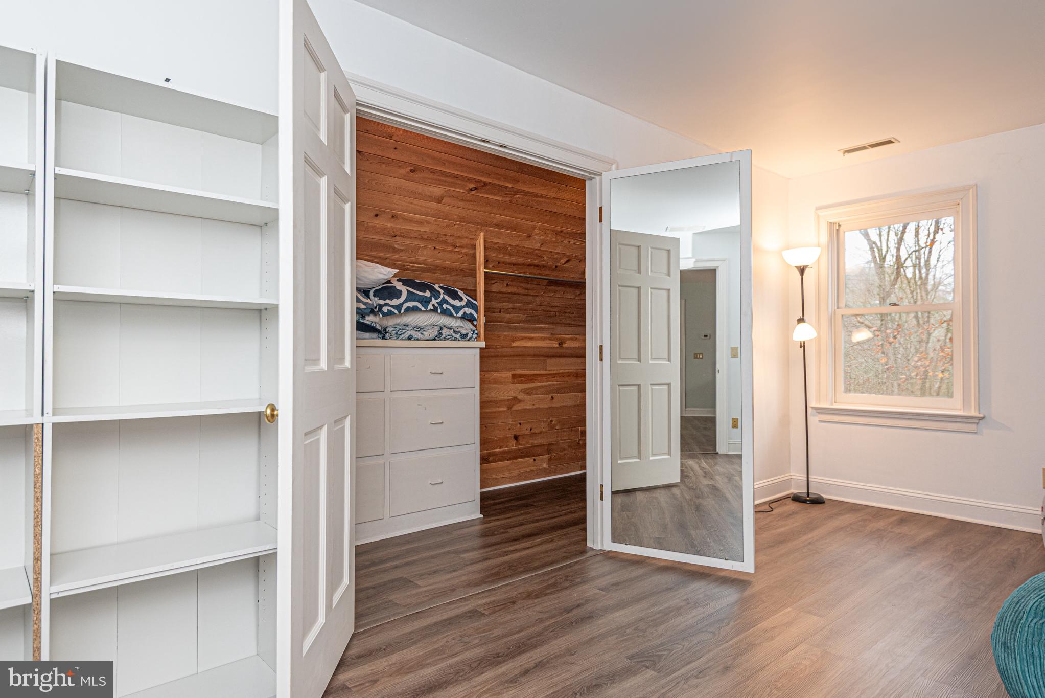 FOXCHASE - Residential