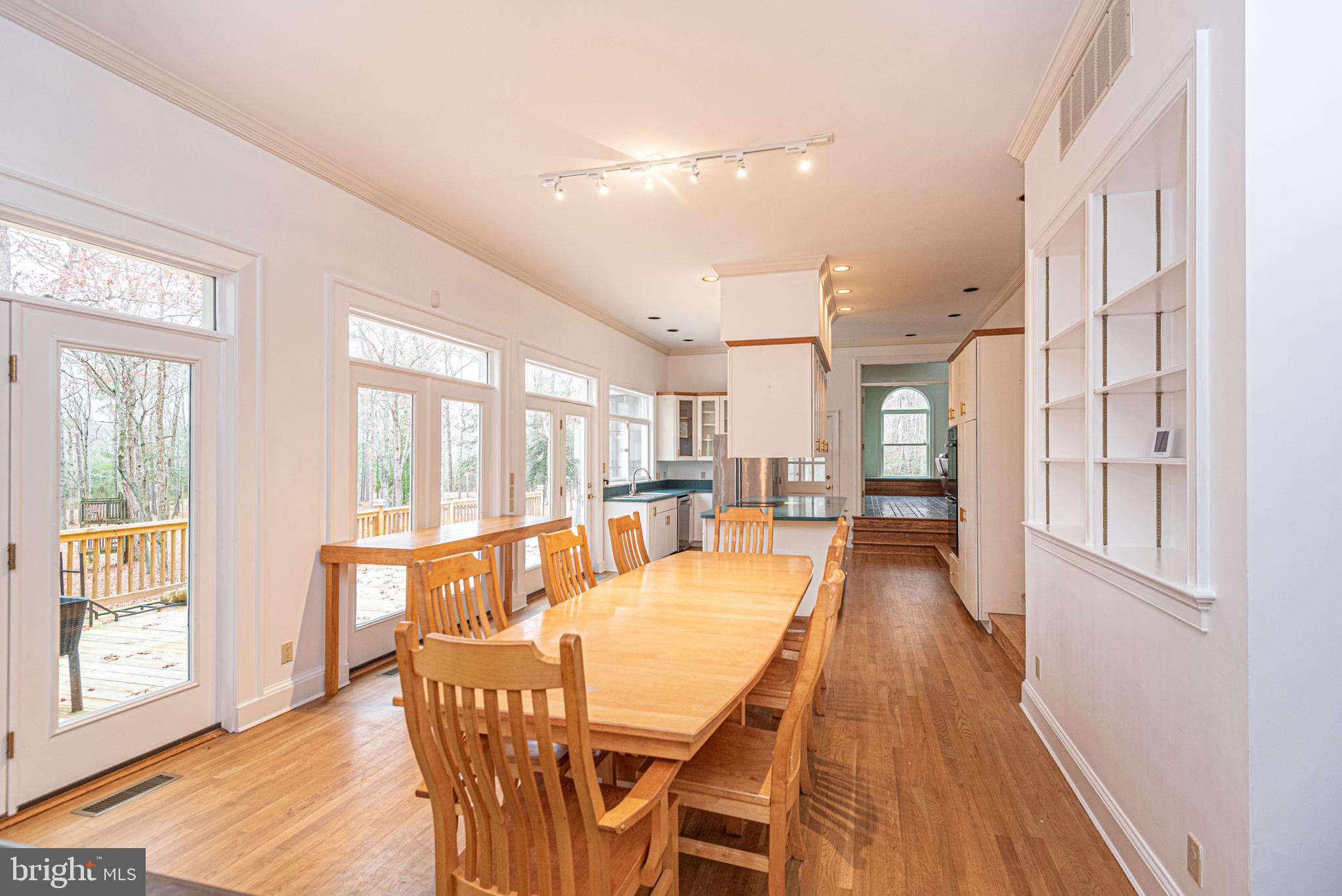 FOXCHASE - Residential