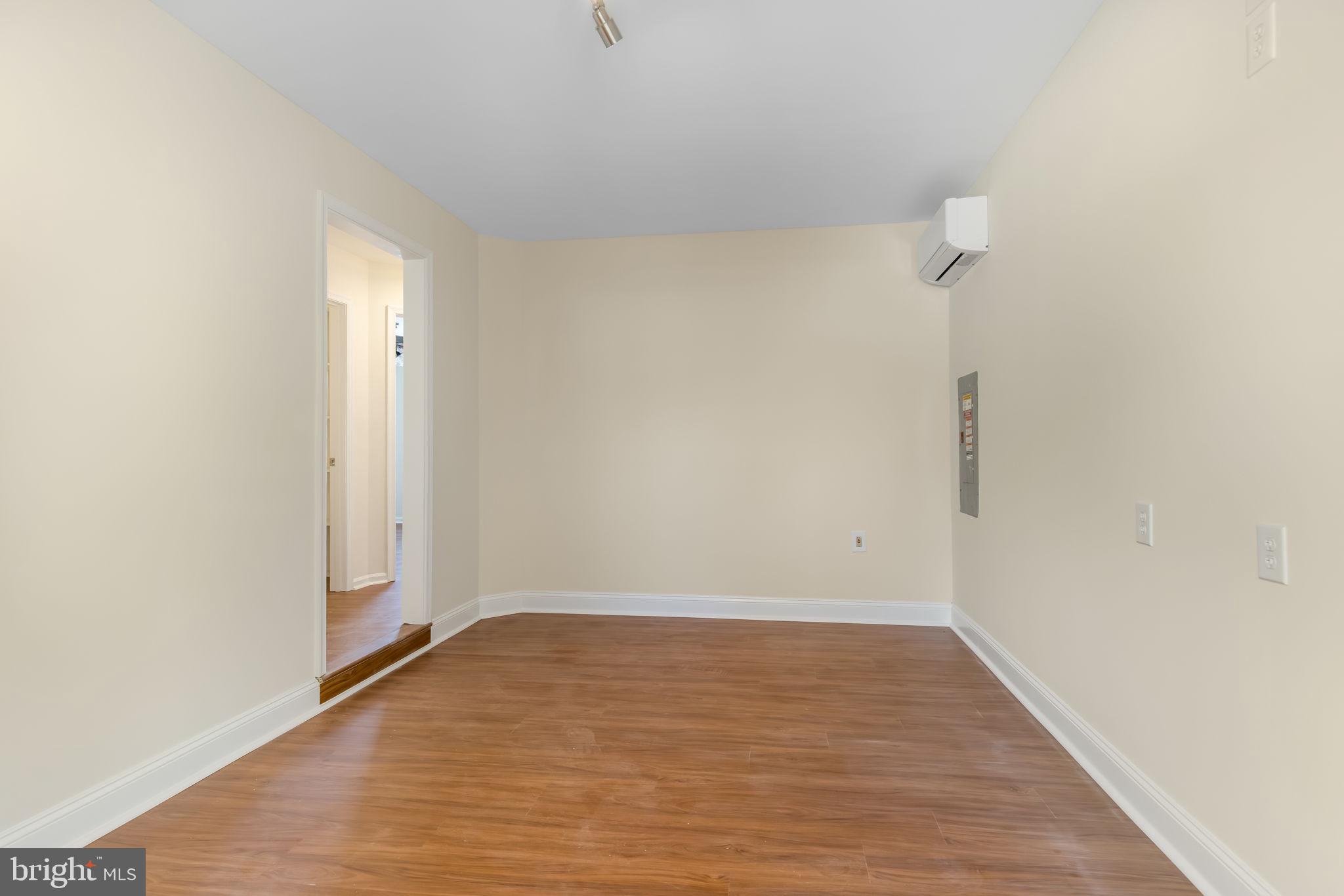 CEDARBROOK - Residential