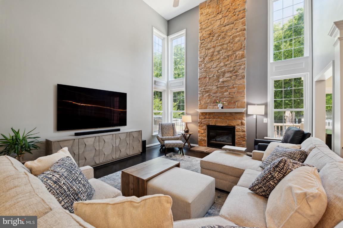 GLYNDON MEADOWS - Residential