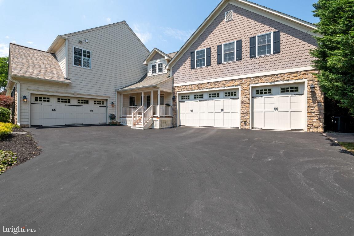 GLYNDON MEADOWS - Residential