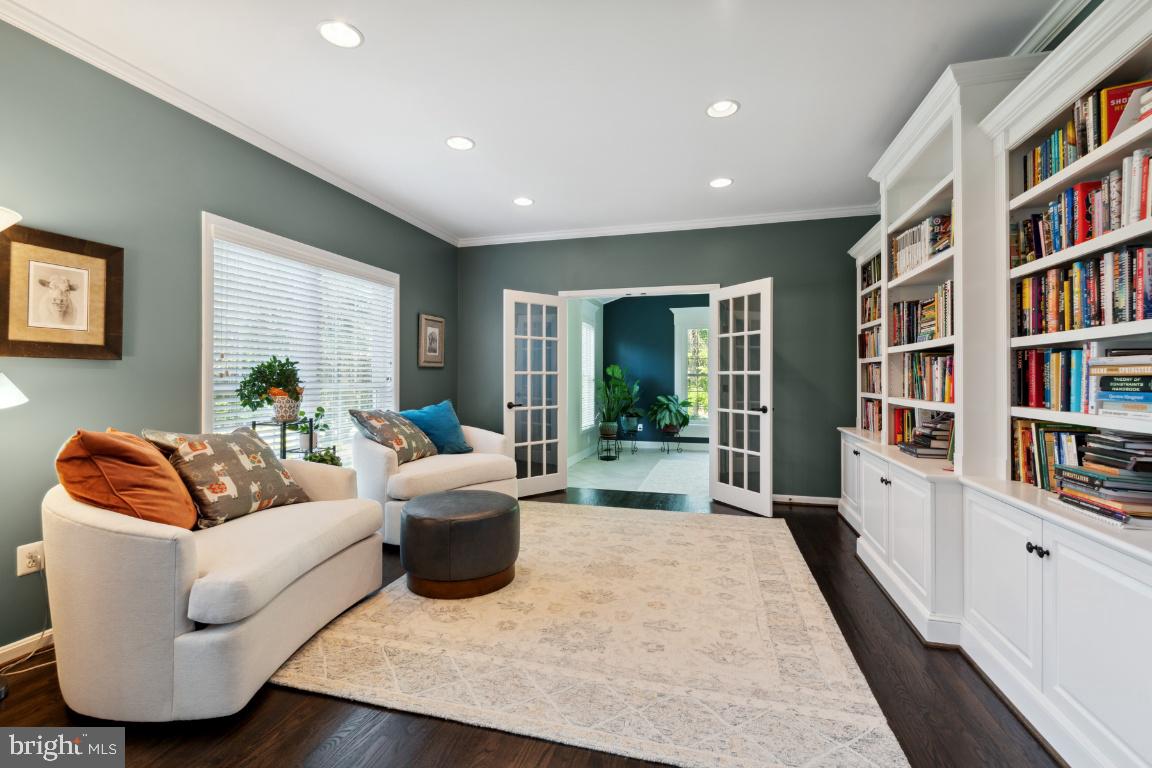 GLYNDON MEADOWS - Residential