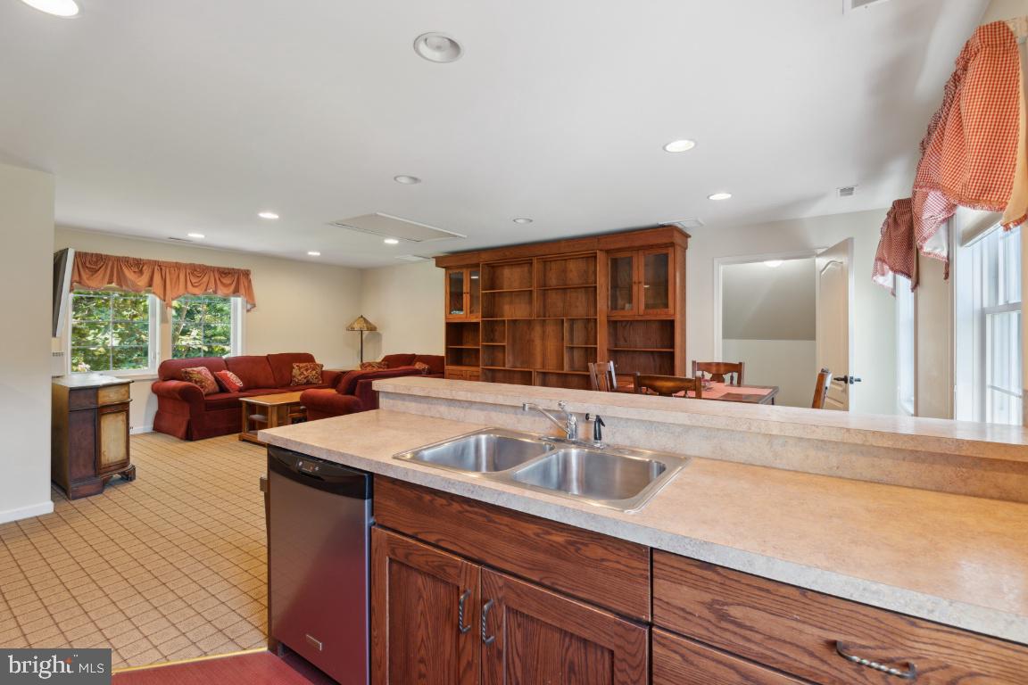 GLYNDON MEADOWS - Residential