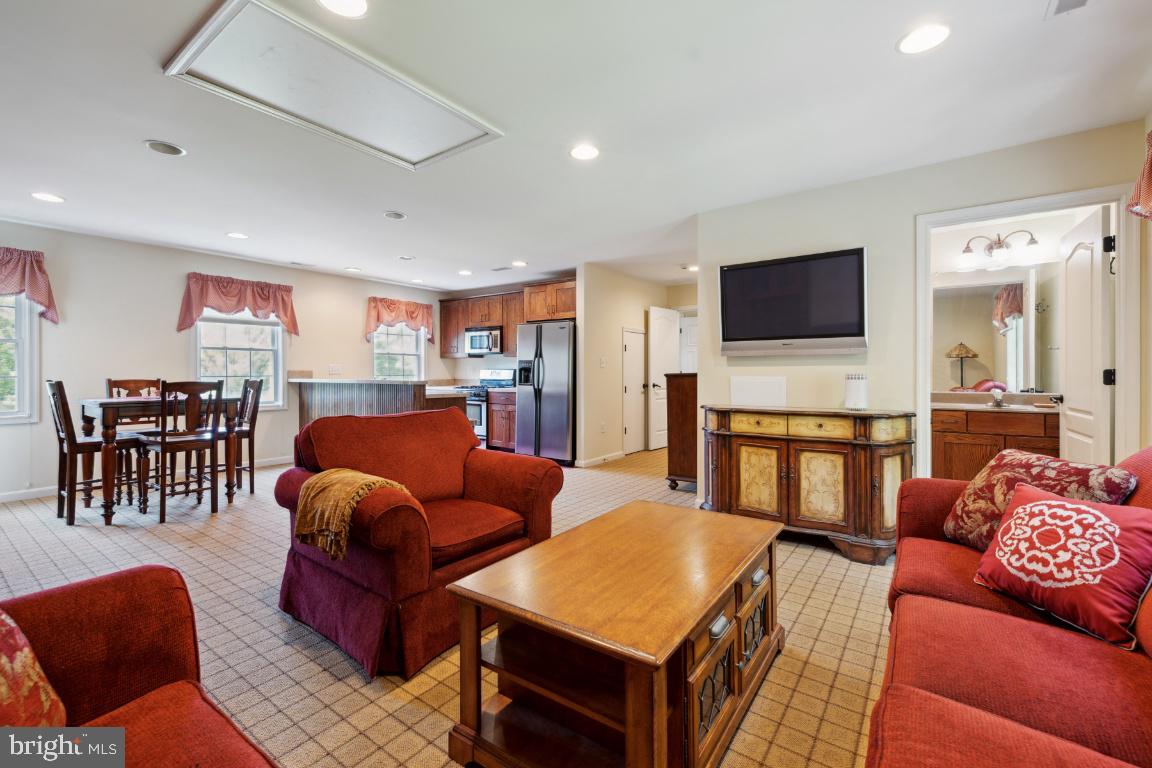 GLYNDON MEADOWS - Residential