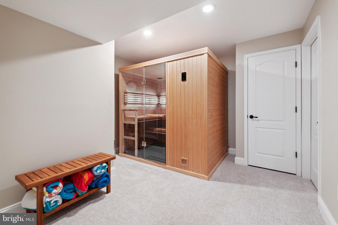 GLYNDON MEADOWS - Residential