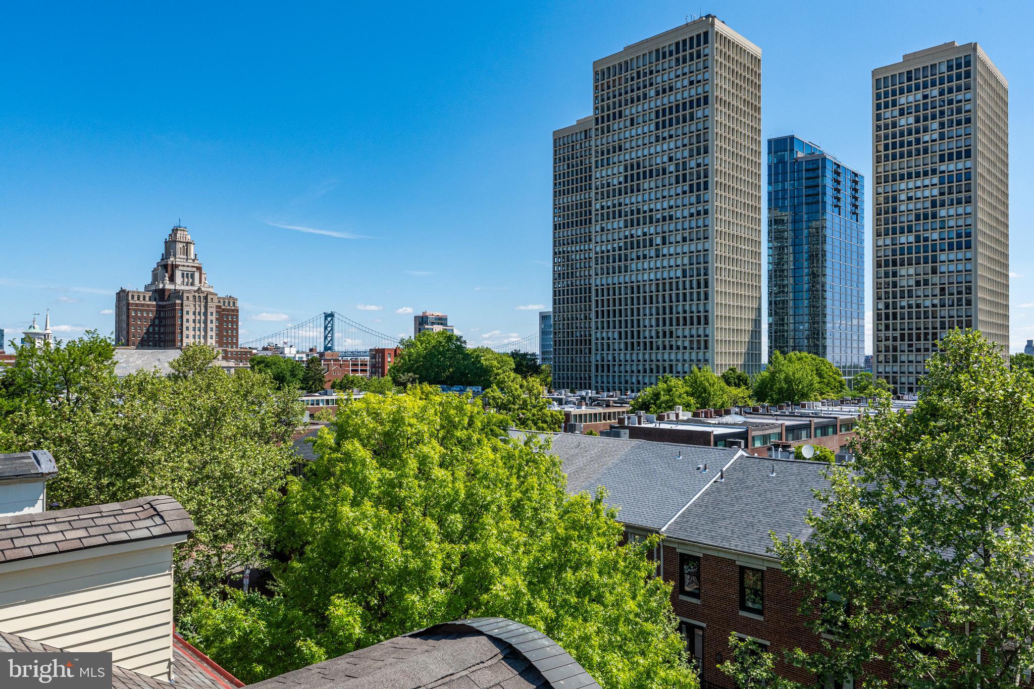 SOCIETY HILL - Residential