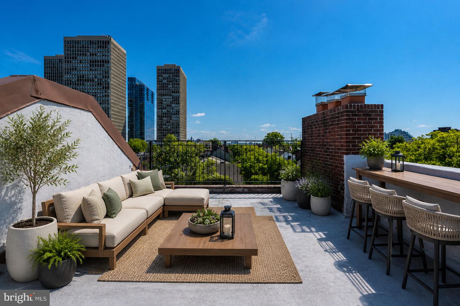 SOCIETY HILL - Residential