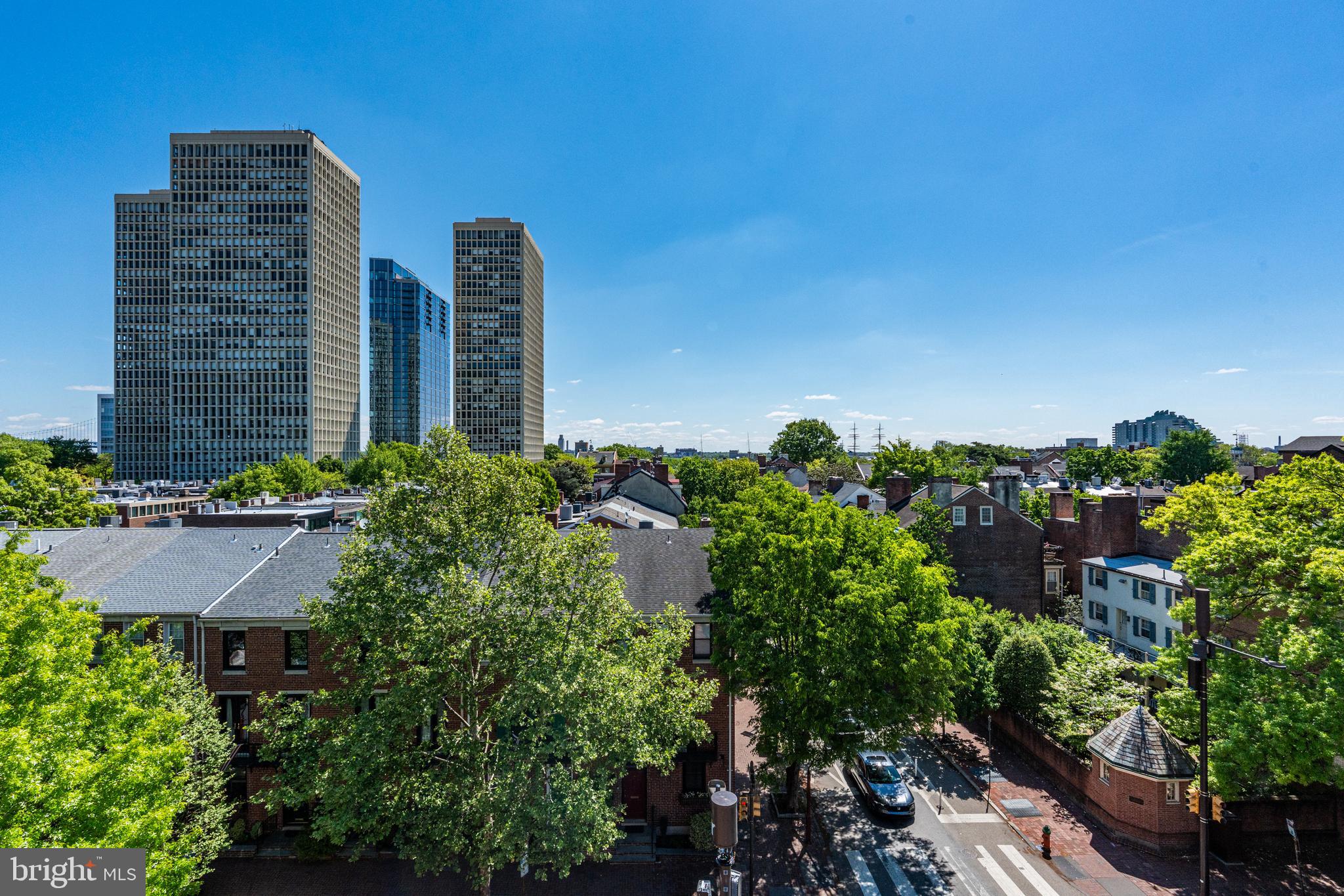 SOCIETY HILL - Residential