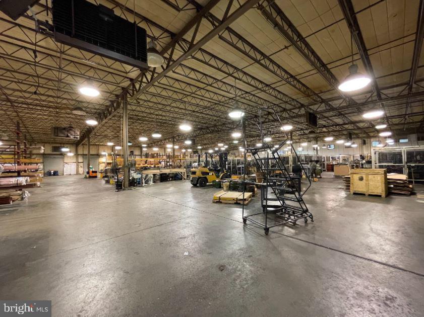 1700 INDUSTRIAL PARK DRIVE