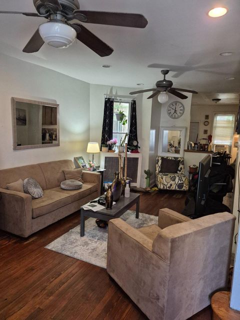 Townhouse For Sale - 1658 S Conestoga Street<br/> PHILADELPHIA, PA 19143