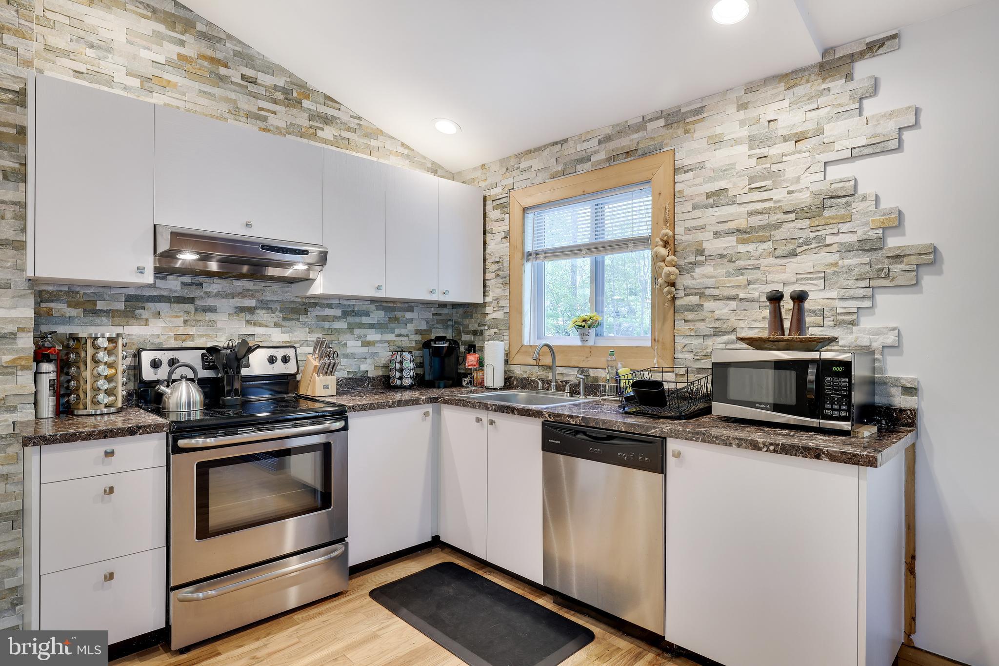 6114 DECKER ROAD