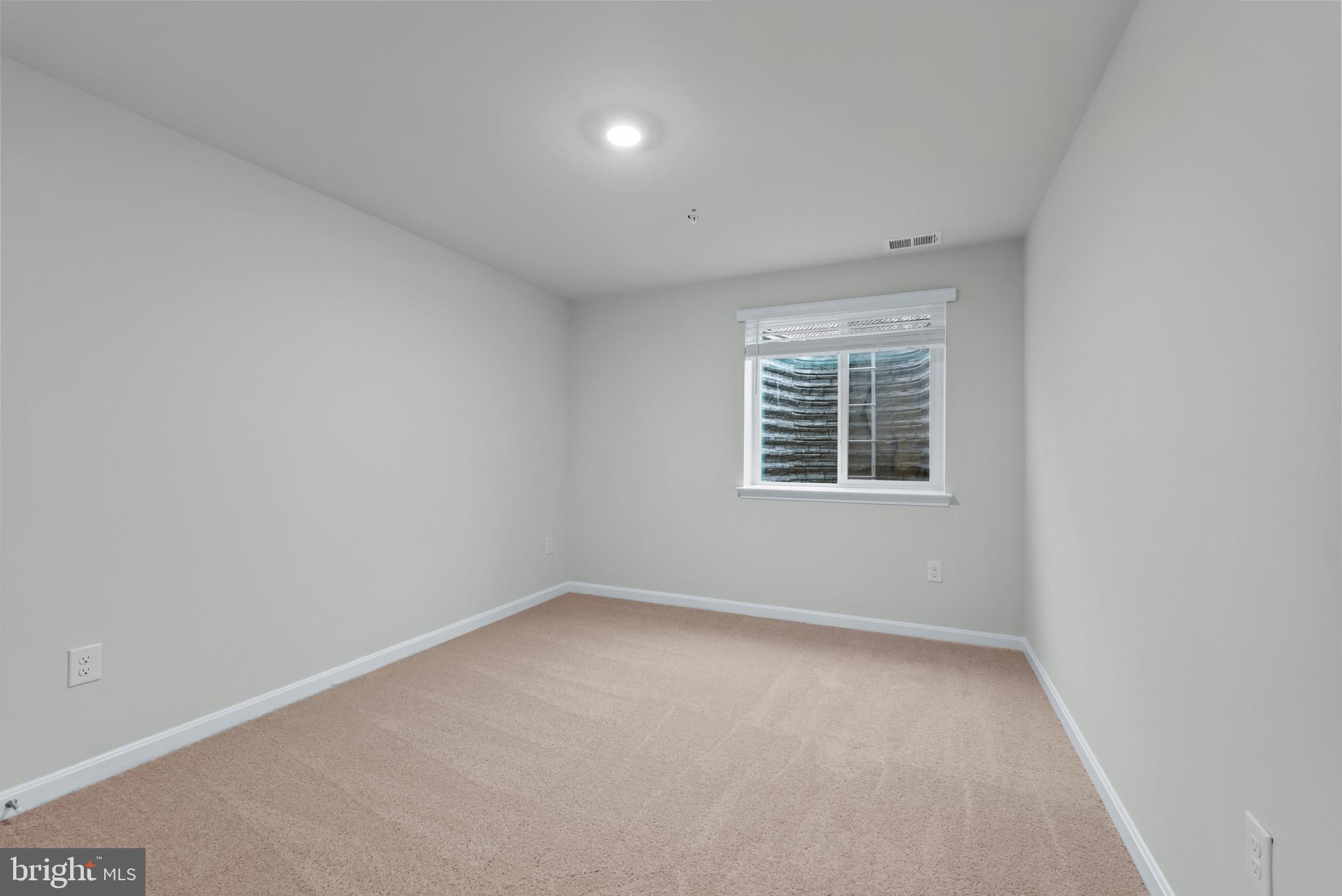 CREEKSIDE ESTATES - Residential