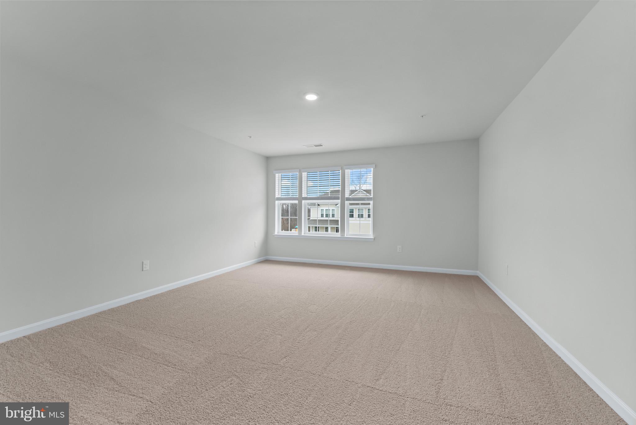 CREEKSIDE ESTATES - Residential