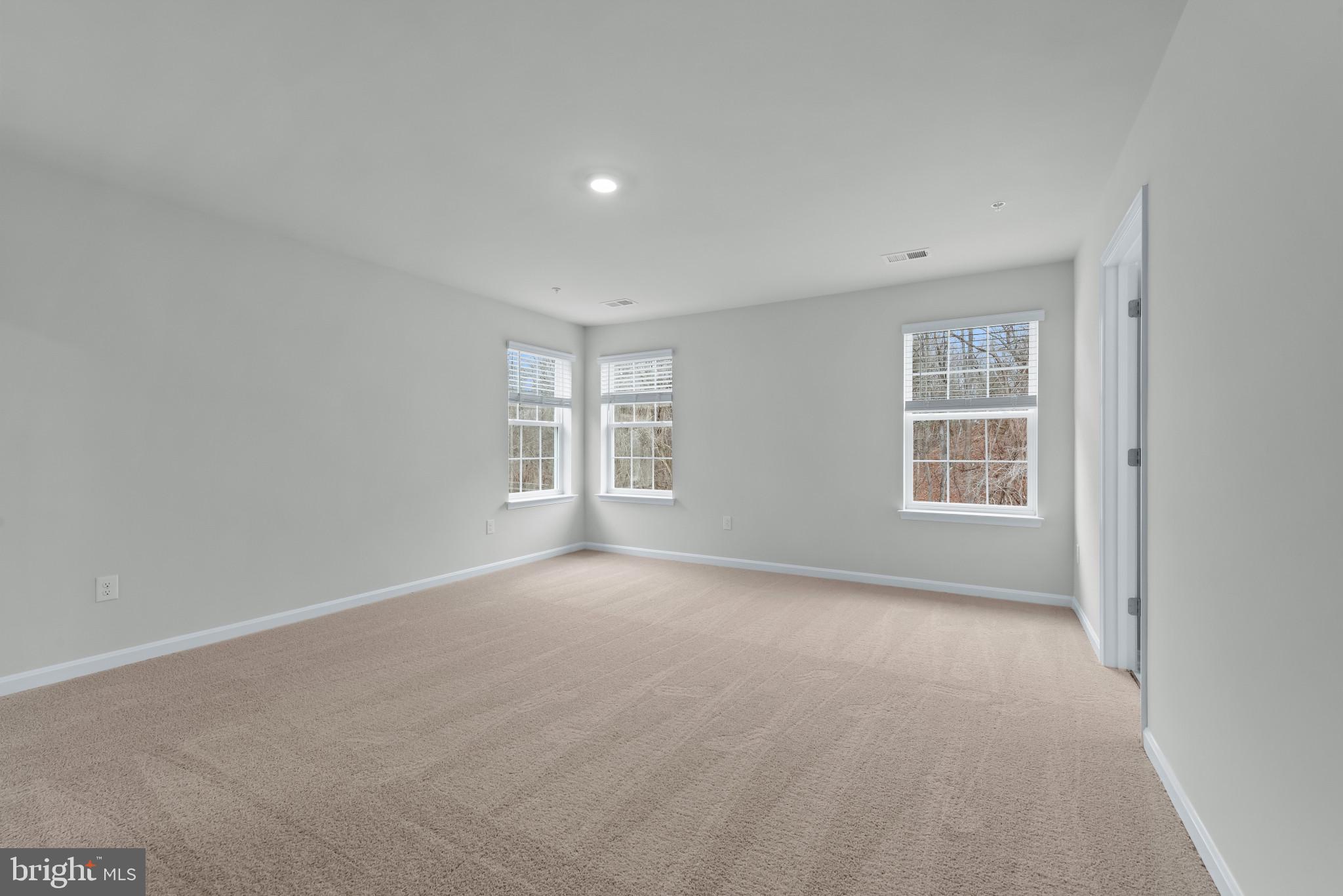 CREEKSIDE ESTATES - Residential