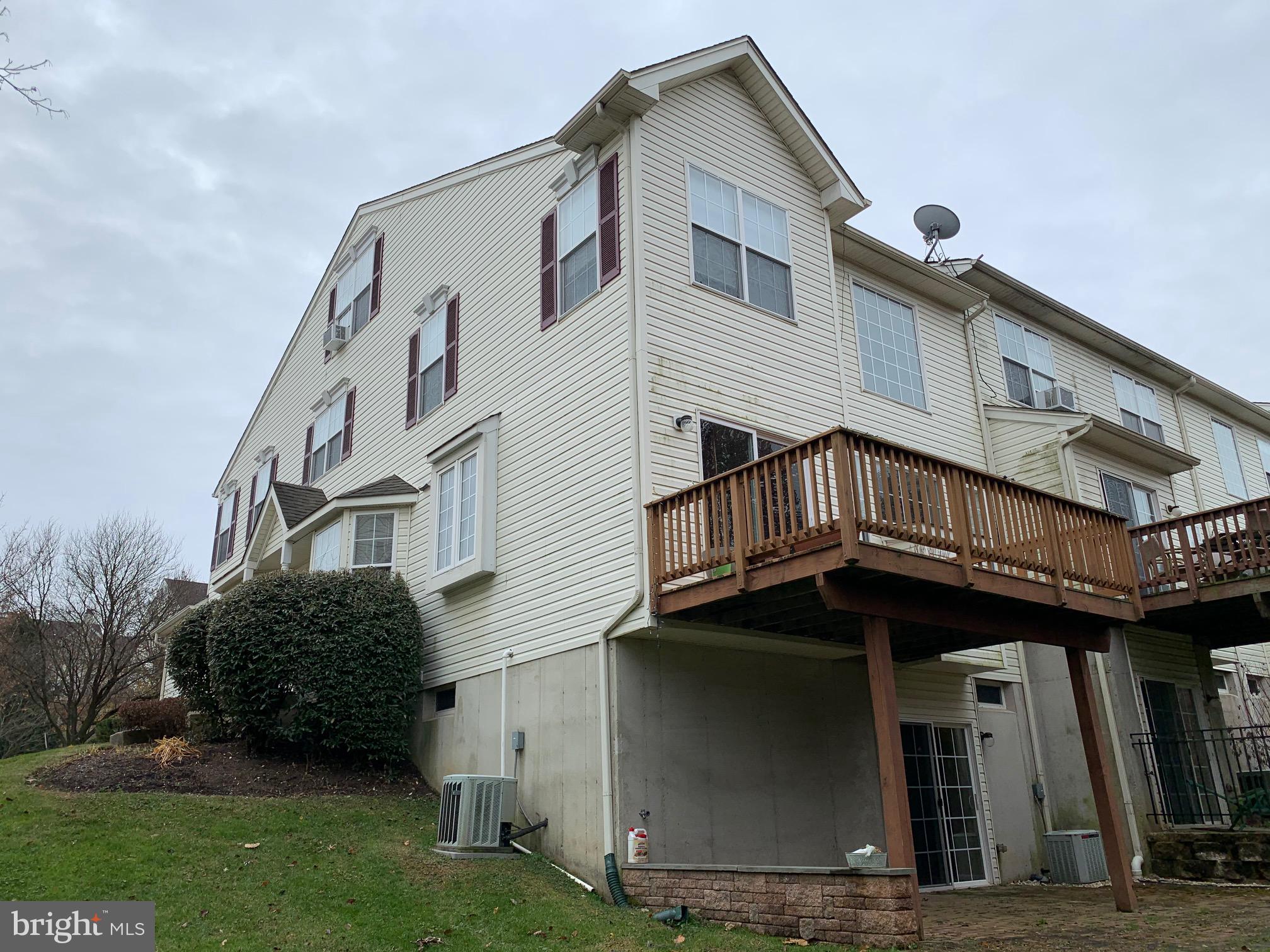 WHITELAND WOODS - Residential Lease