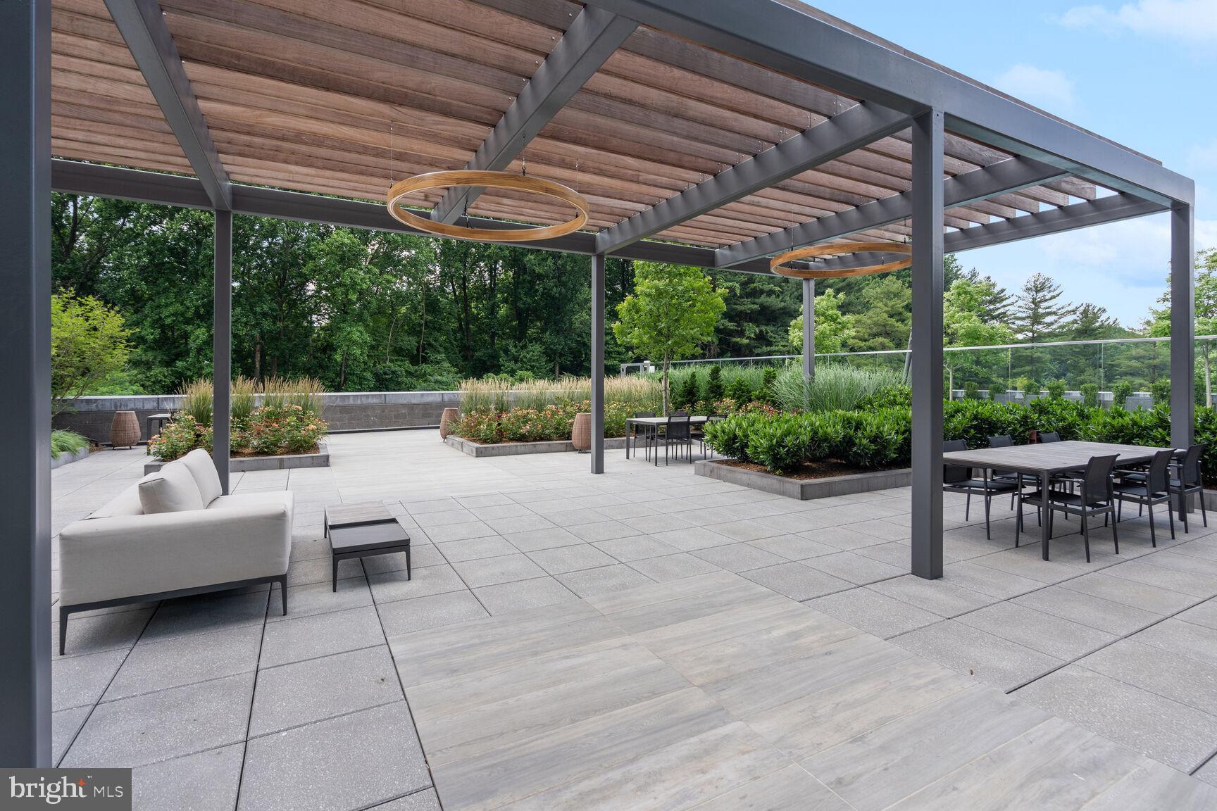 TYSONS CORNER - Residential Lease