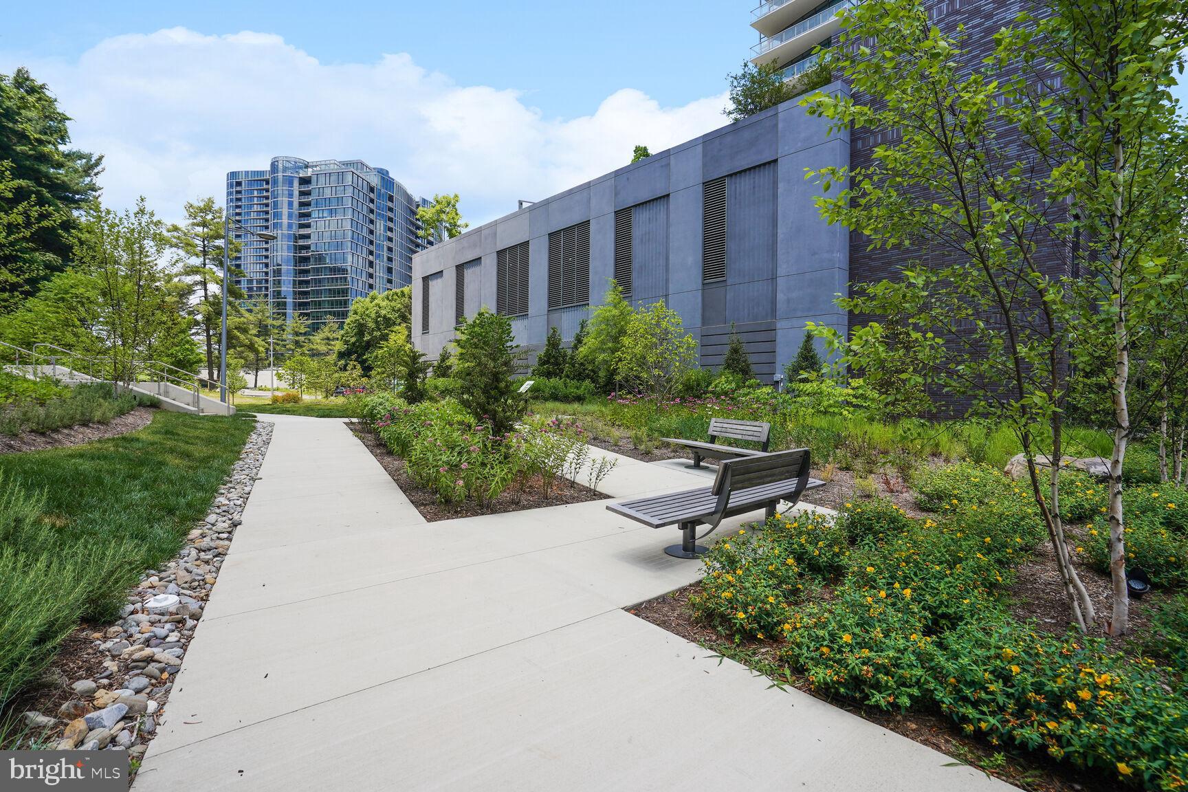 TYSONS CORNER - Residential Lease