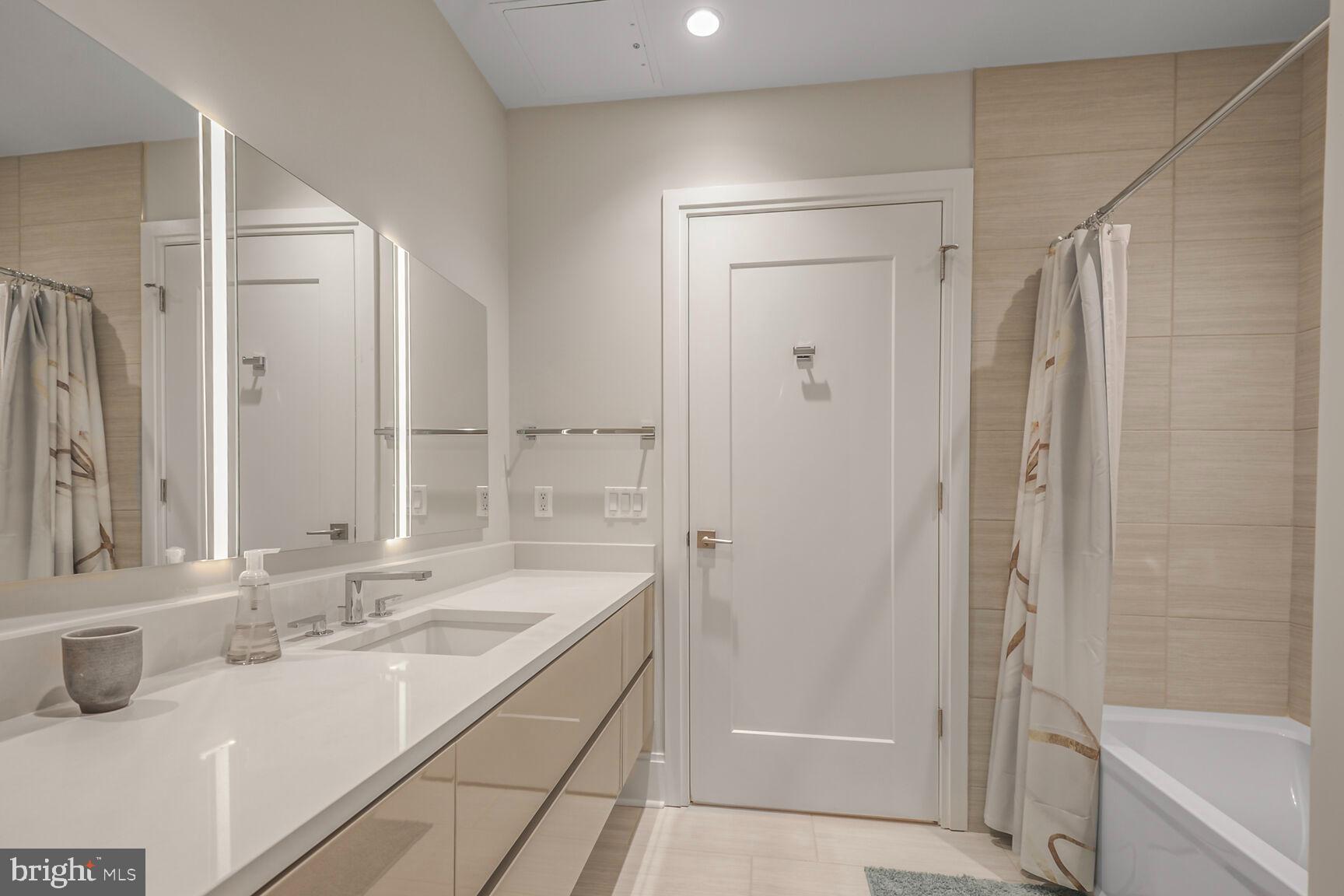 TYSONS CORNER - Residential Lease