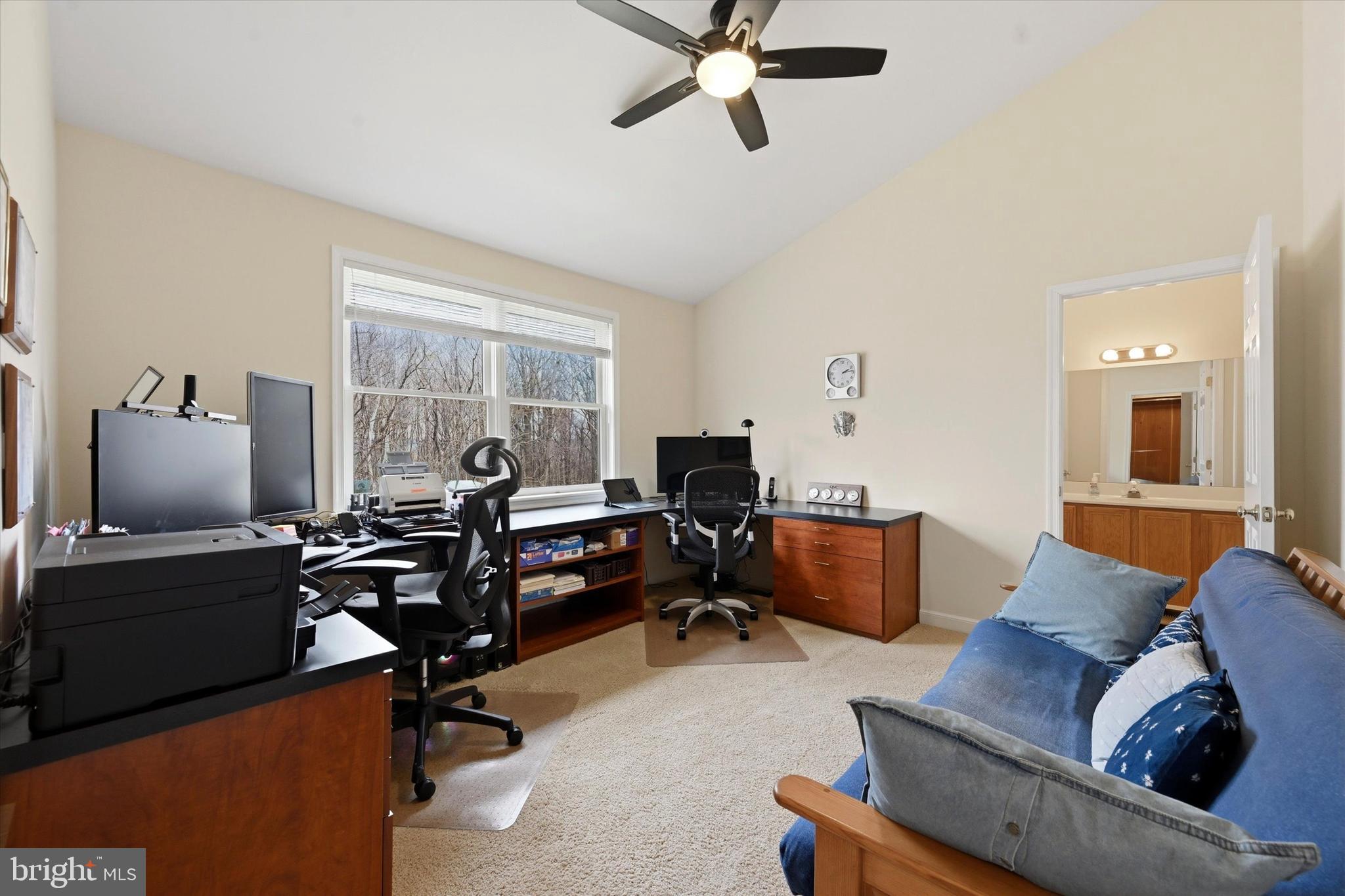 CAMBRIDGE CHASE - Residential