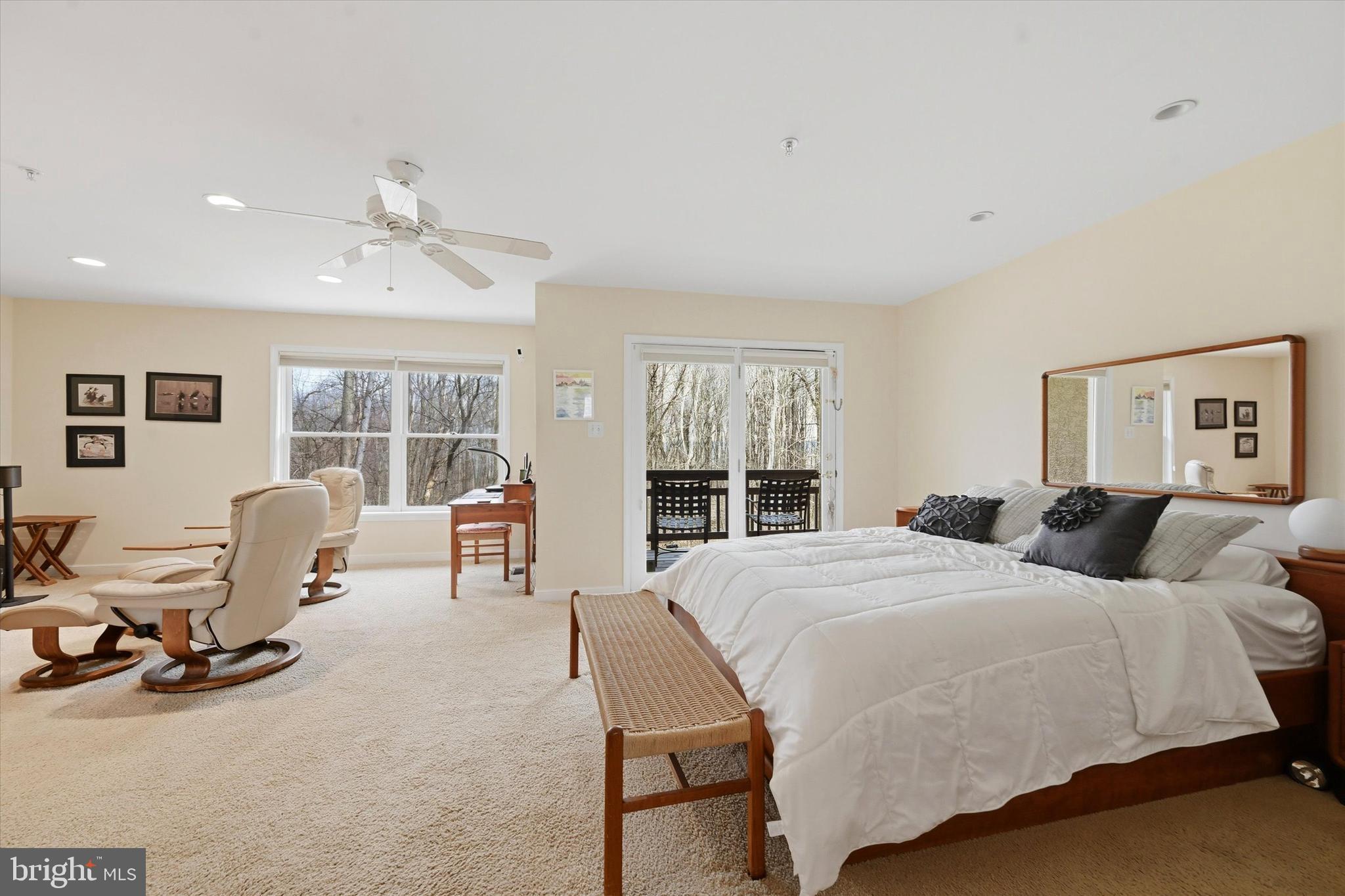 CAMBRIDGE CHASE - Residential