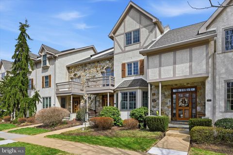 Townhouse For Sale - 212 Cambridge Chase #13<br/> EXTON, PA 19341
