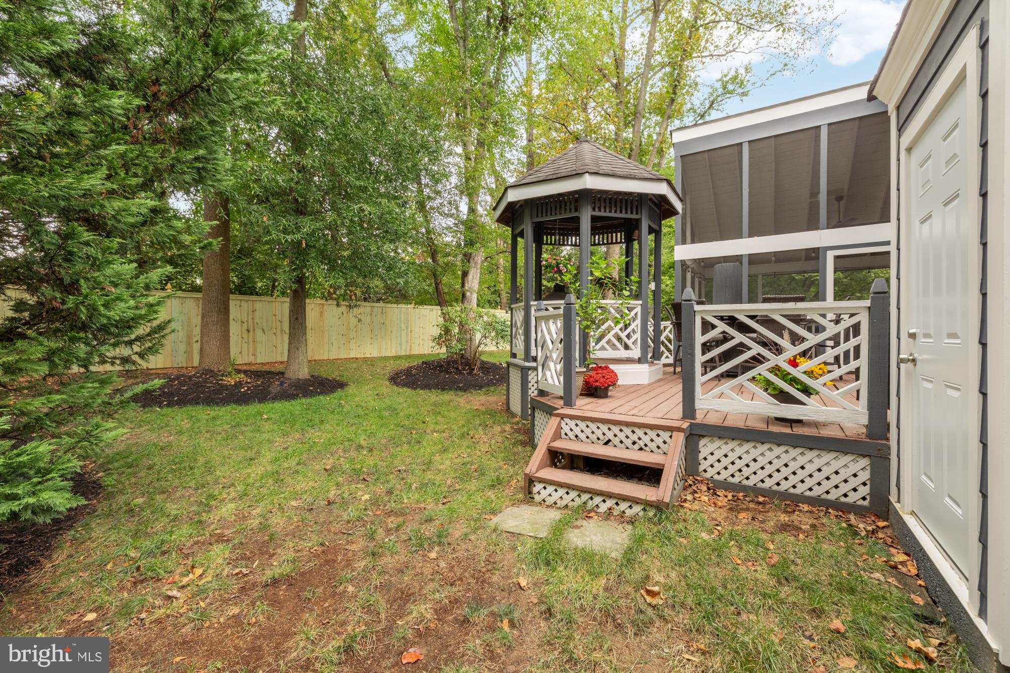 RESTON - Residential