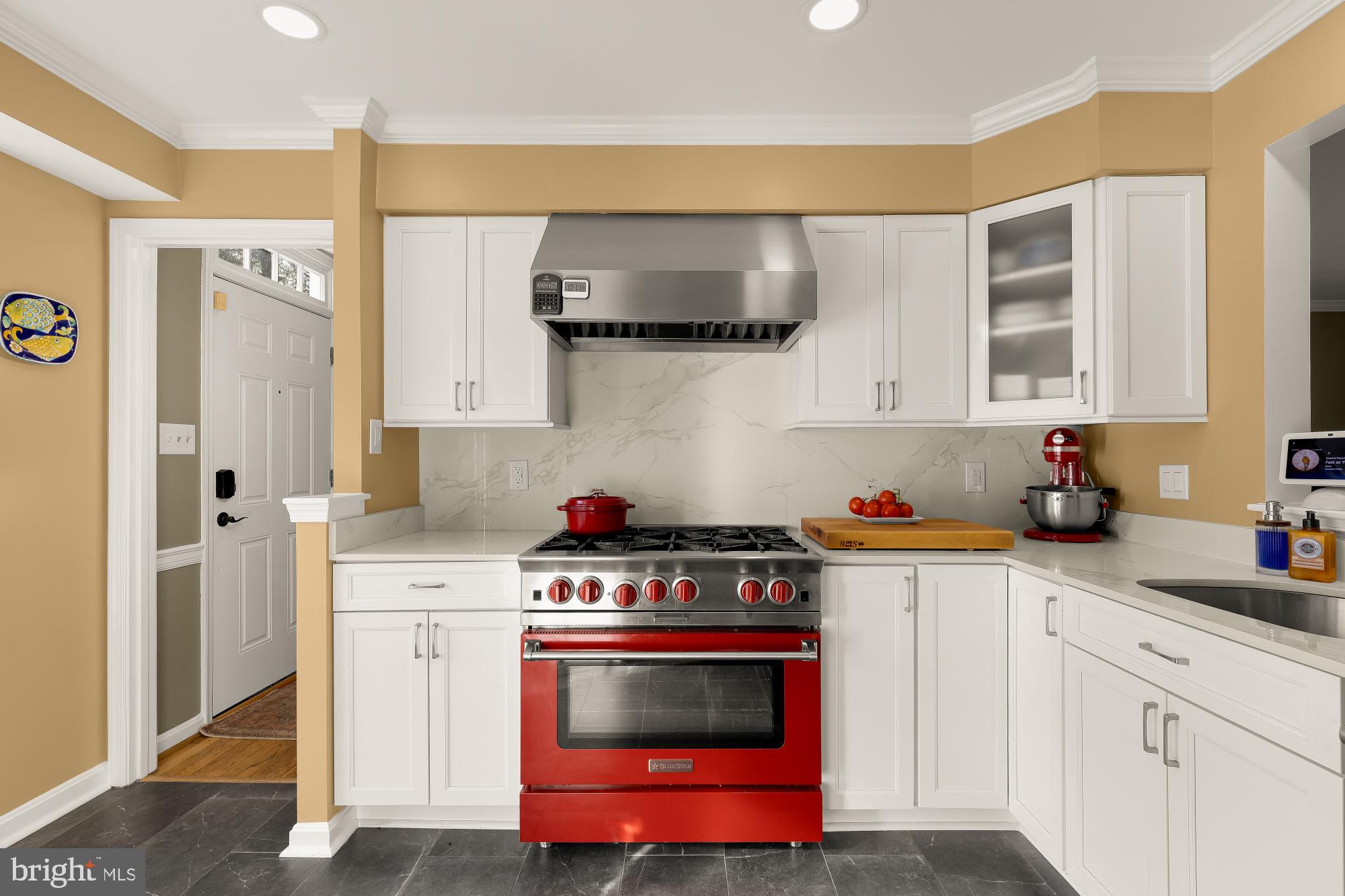 RESTON - Residential