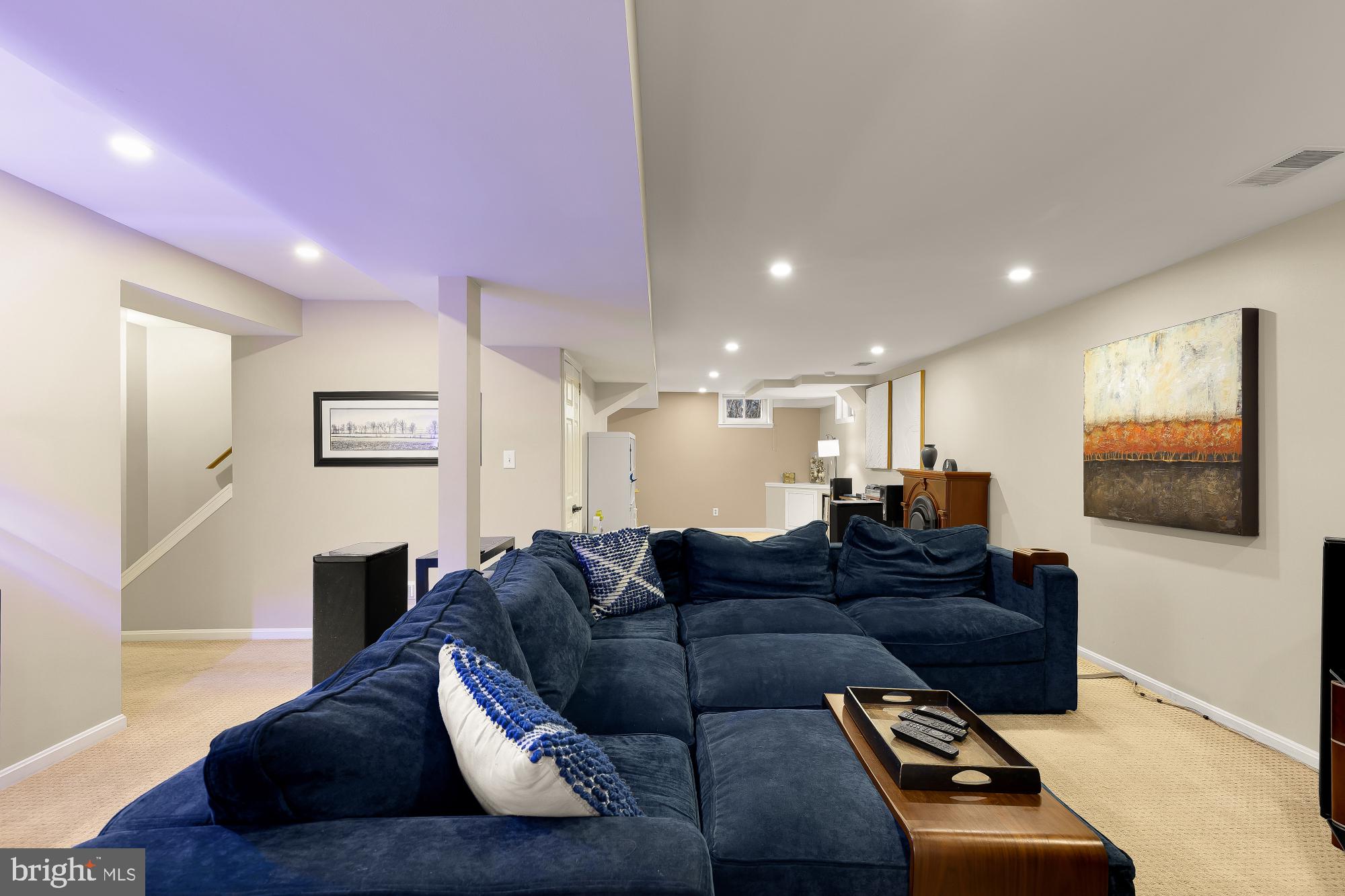 RESTON - Residential