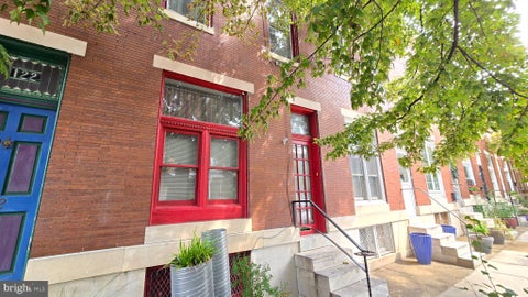 Townhouse For Sale - 120 W 27th Street<br/> Baltimore City County, BALTIMORE, MD 21218