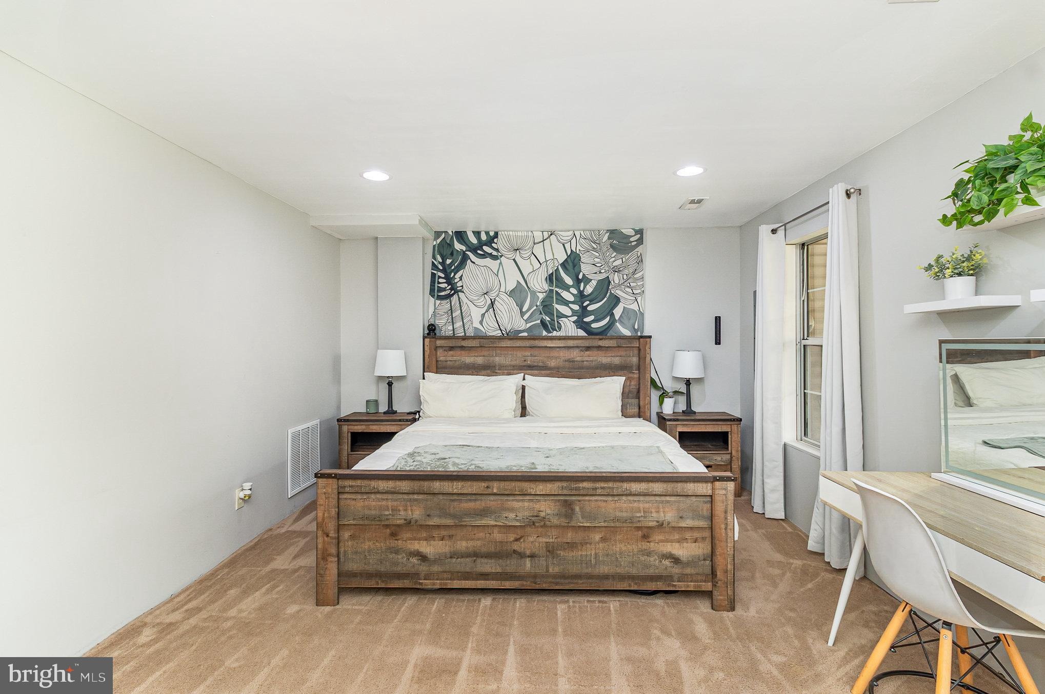 HIGHPOINTE - Residential